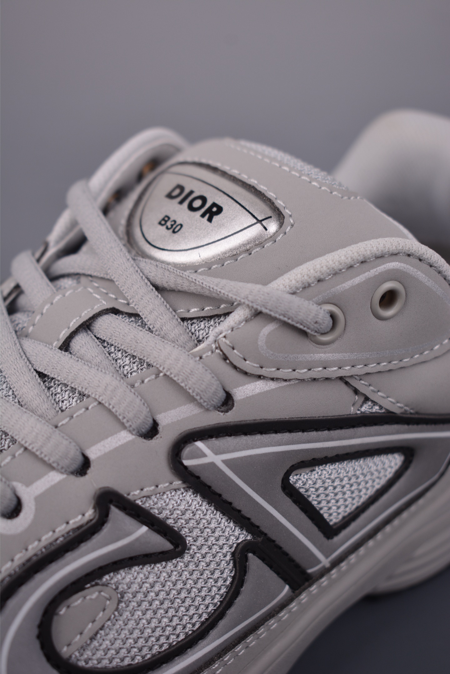 330 Dior 迪奥 x 石头岛 Stone Island 联名款 B30系列休闲 运动老爹鞋 3SN279ZAN