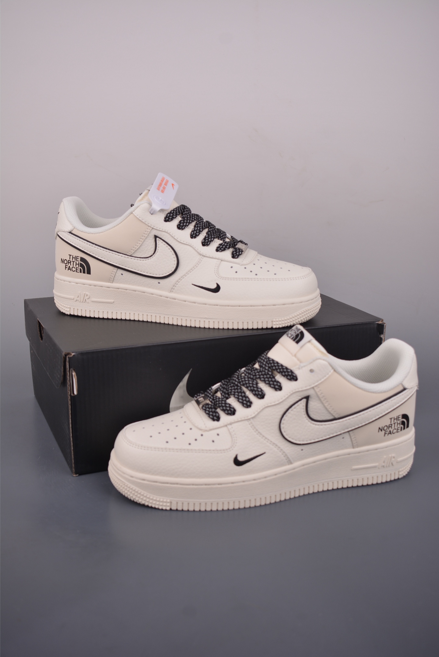 260 Nike Air Force 1 Low 北面联名 QW5836-023