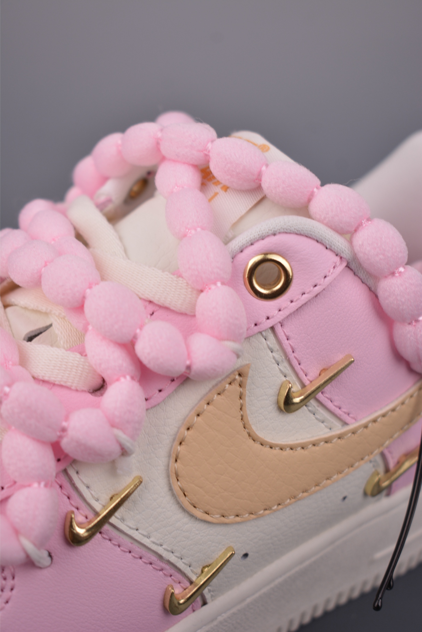 260 Nike Air Force 1 Low 肉粉四勾 解构绑带 AB2574-600