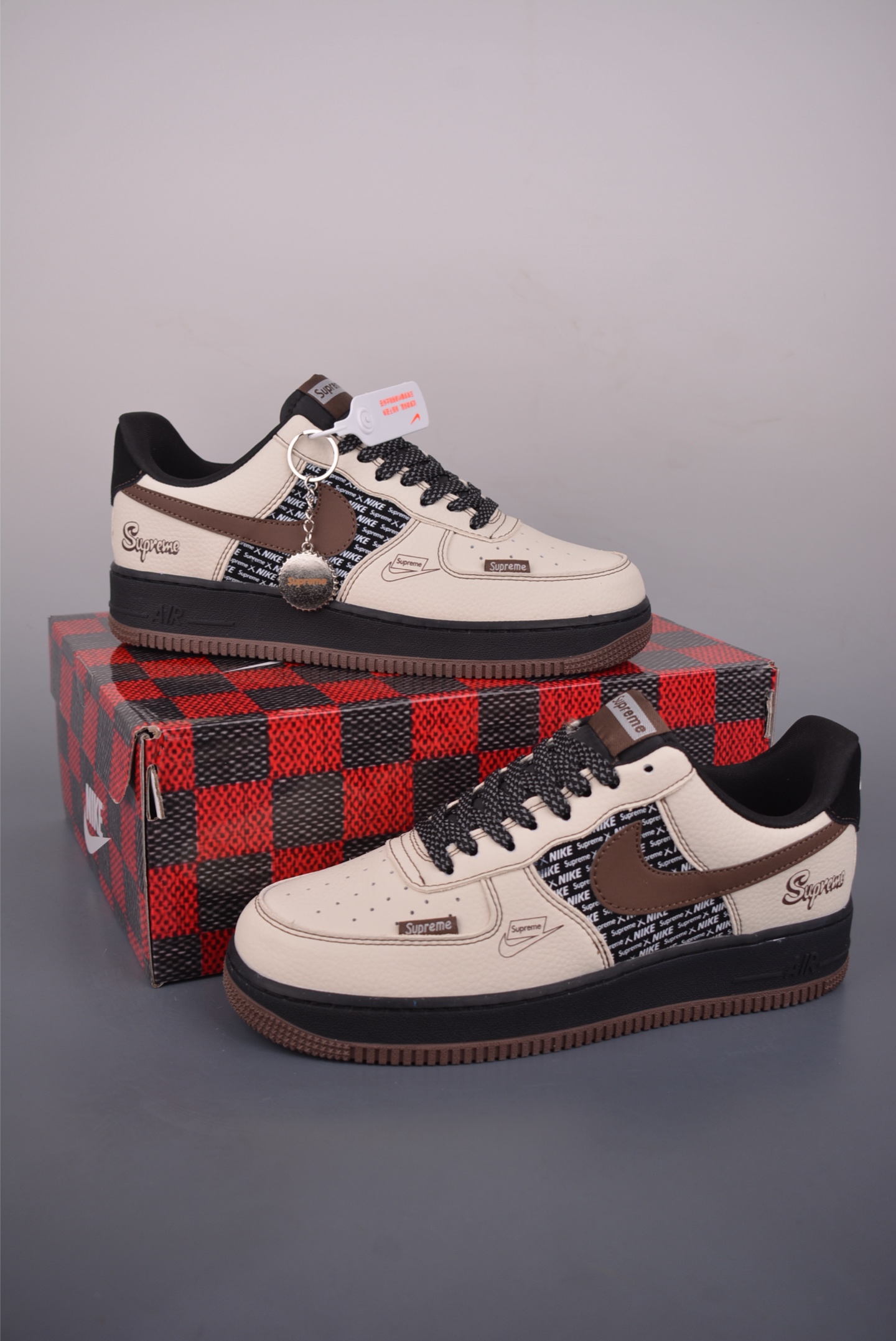 260 Nike Air Force 1 Low Supreme联名 KD1688-004