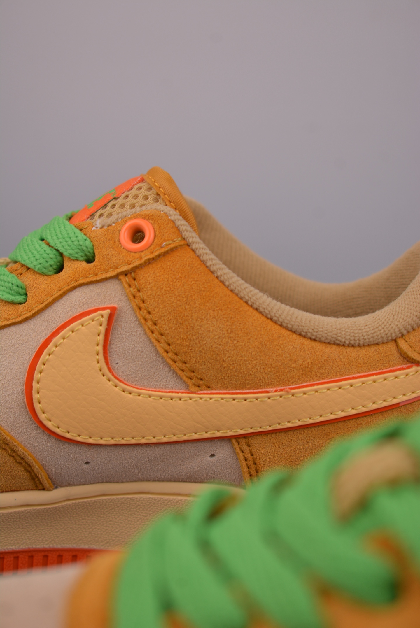 240 Nike Air Force 1 Low 俄勒冈小黄鸭 IU7612-700