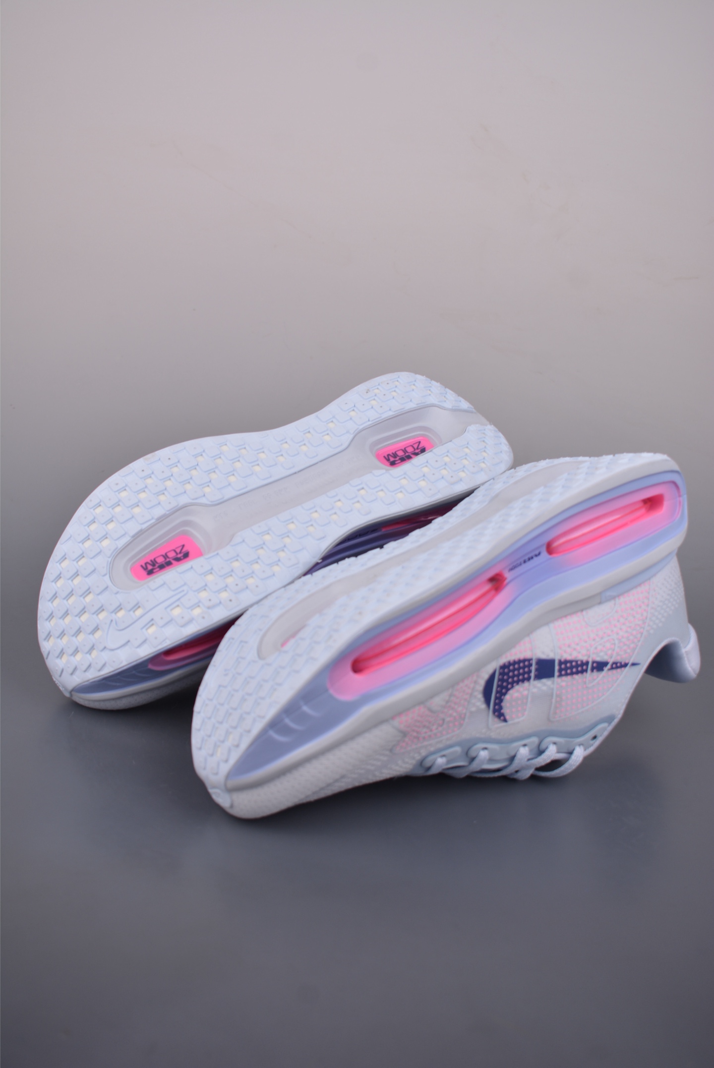 200 Nike Vomero premium Air气垫40周年 舒适百搭防滑耐磨 支撑缓震低帮 休闲跑步鞋 HM5973-400