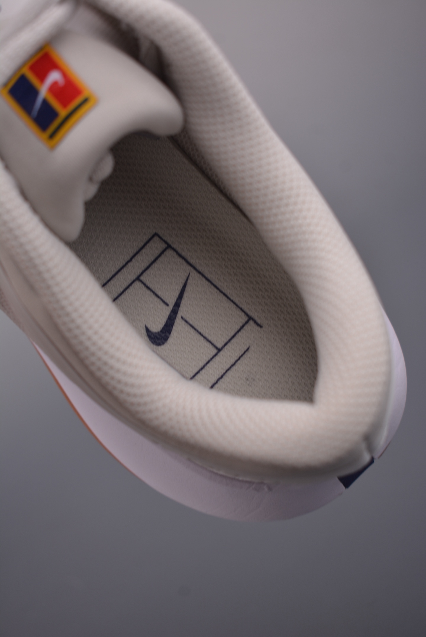 180 Nike Vapor Pro 3 减震防滑透气 低帮网球鞋 中底泡棉记忆回弹 FZ2161-100