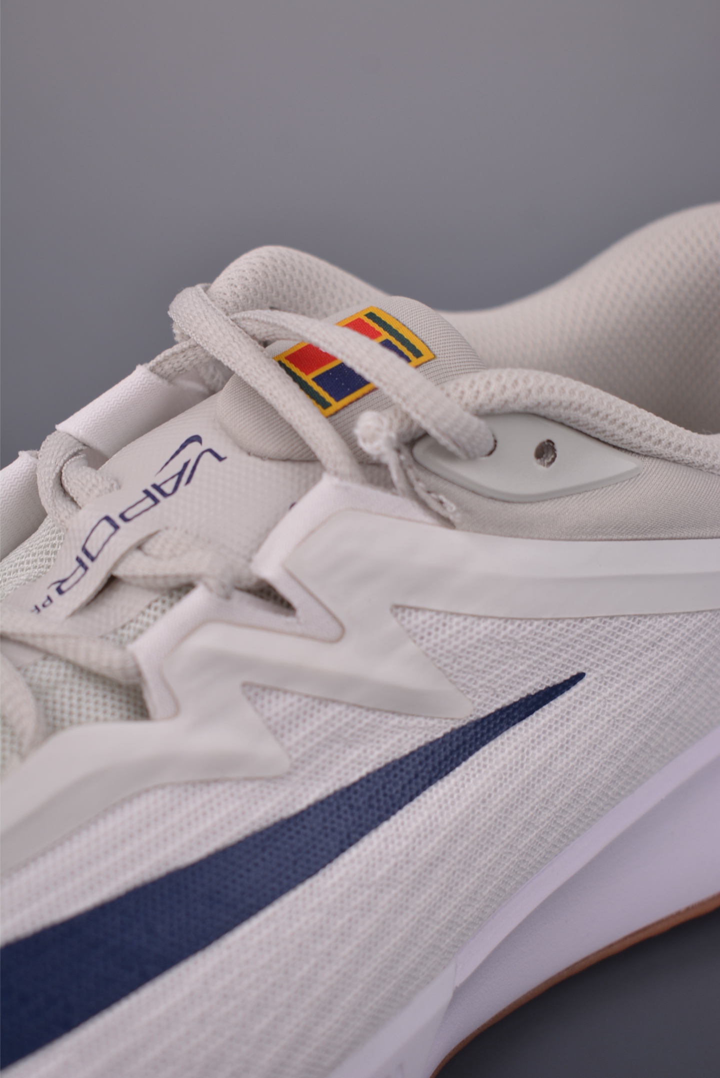 180 Nike Vapor Pro 3 减震防滑透气 低帮网球鞋 中底泡棉记忆回弹 FZ2161-100