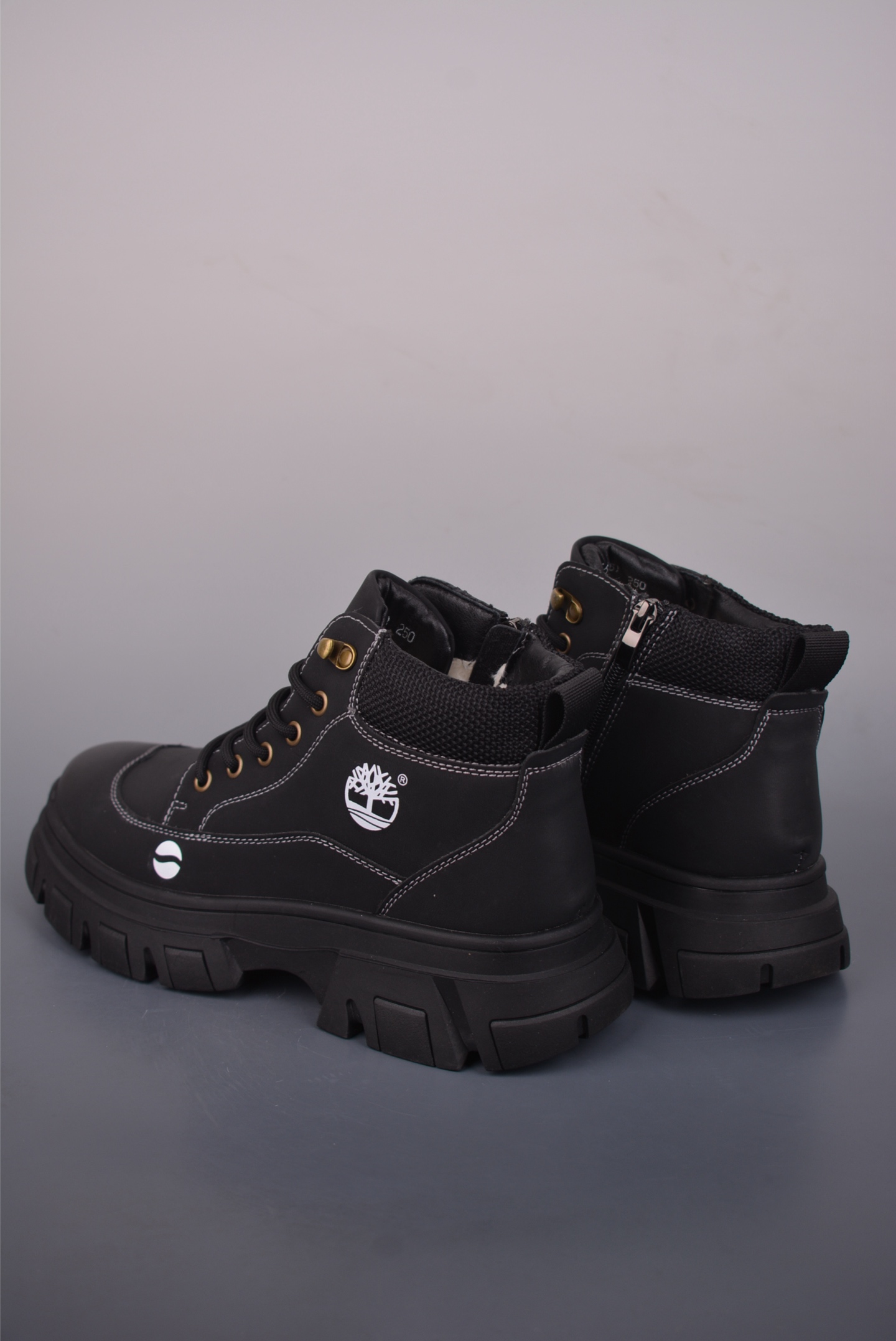 Timberland添柏岚/天伯伦 经典款 25ss新款中帮 TB23066