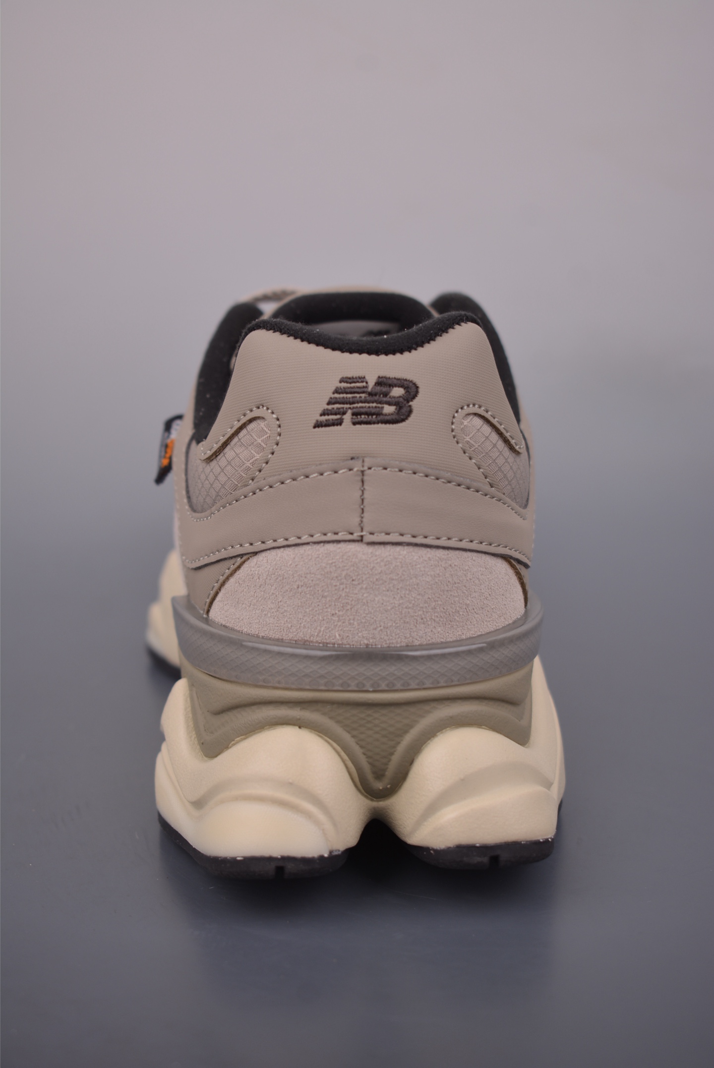 Joe Freshgoods x New Balance 渠道纯原 NB9060 联名款 复古休闲运动慢跑鞋 U9060ORD Joe Freshgoods x New Balance 渠道纯原 NB9060 联名款 复古休闲运动慢跑鞋 U9060ORD