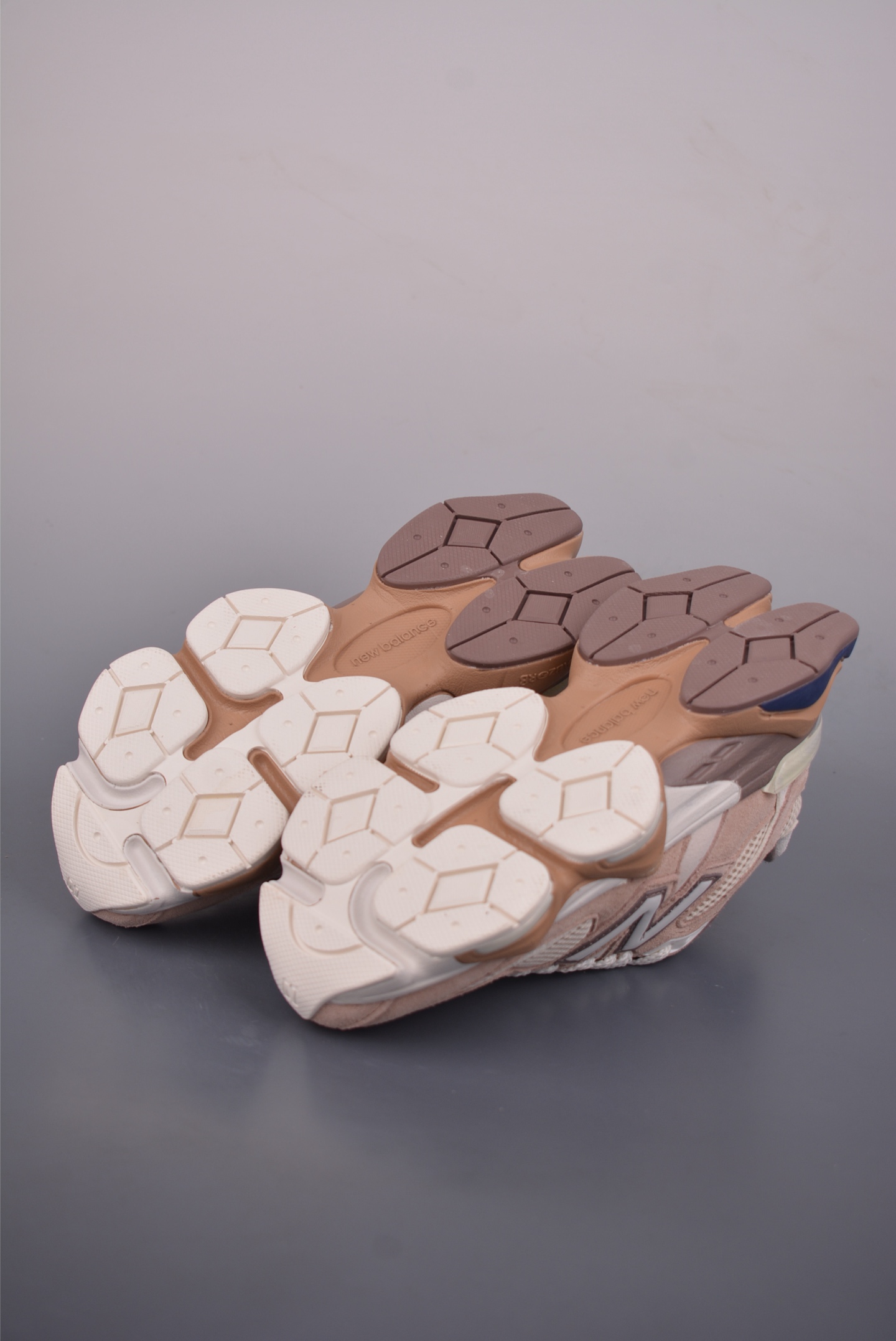 Joe Freshgoods x New Balance 渠道纯原 NB9060 联名款 复古休闲运动慢跑鞋 U9060ETN Joe Freshgoods x New Balance 渠道纯原 NB9060 联名款 复古休闲运动慢跑鞋 U9060ETN