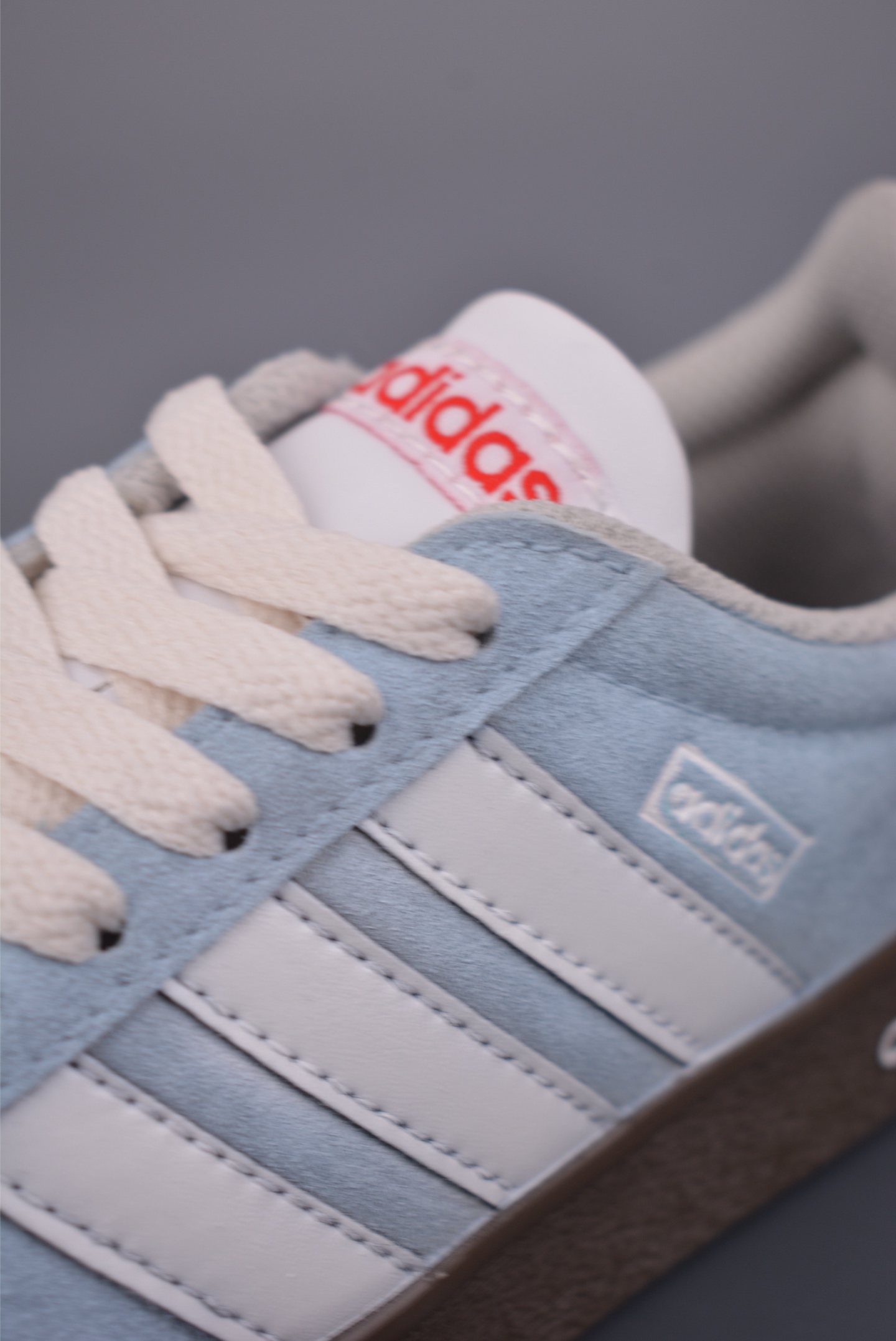 adidVI Court CLASSIC 三叶草休闲复古运动板鞋 HQ1802 adidVI Court CLASSIC 三叶草休闲复古运动板鞋 HQ1802