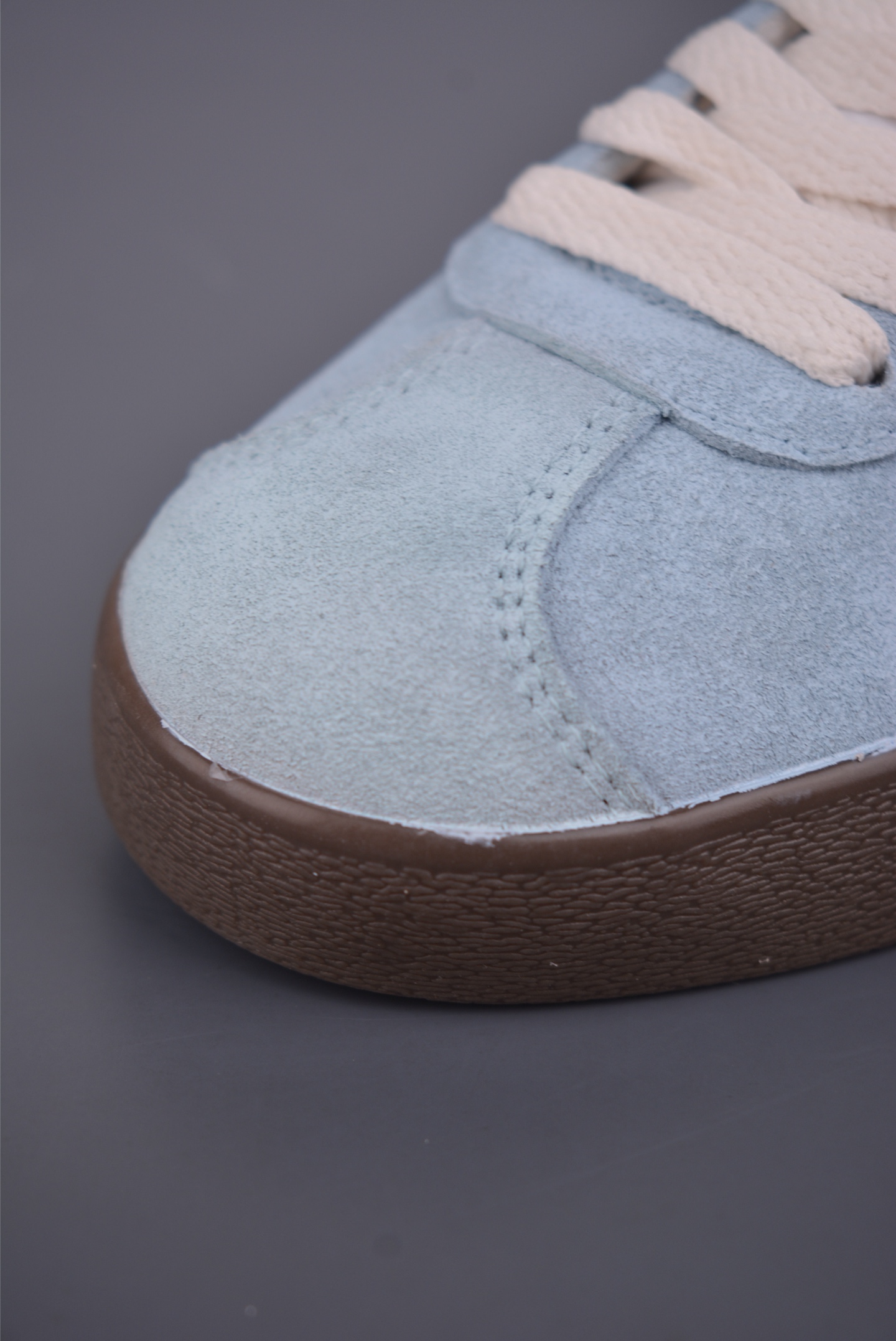 adidVI Court CLASSIC 三叶草休闲复古运动板鞋 HQ1802 adidVI Court CLASSIC 三叶草休闲复古运动板鞋 HQ1802