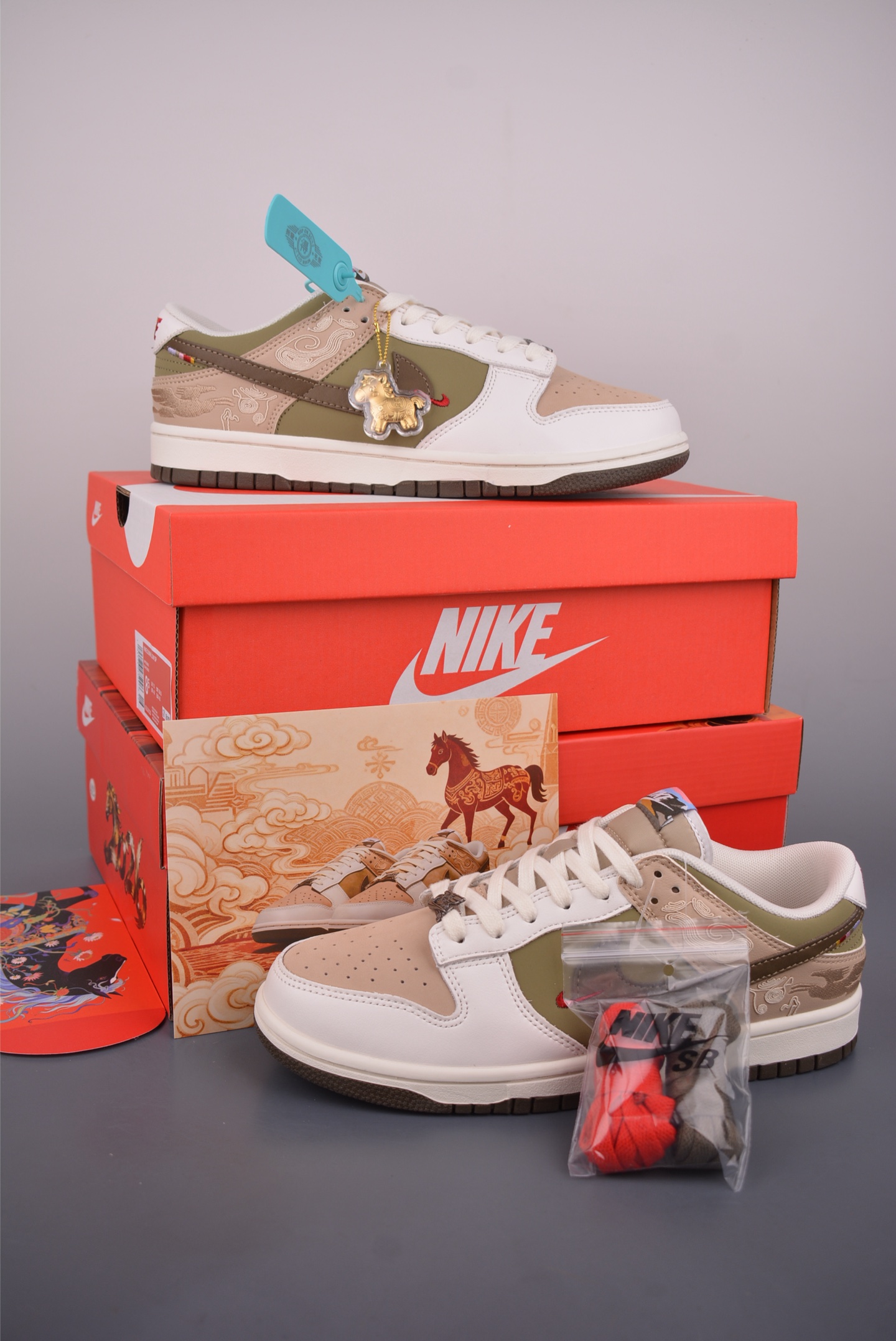 280 Nike SB Dunk Low 马年限定 IQ1118-220