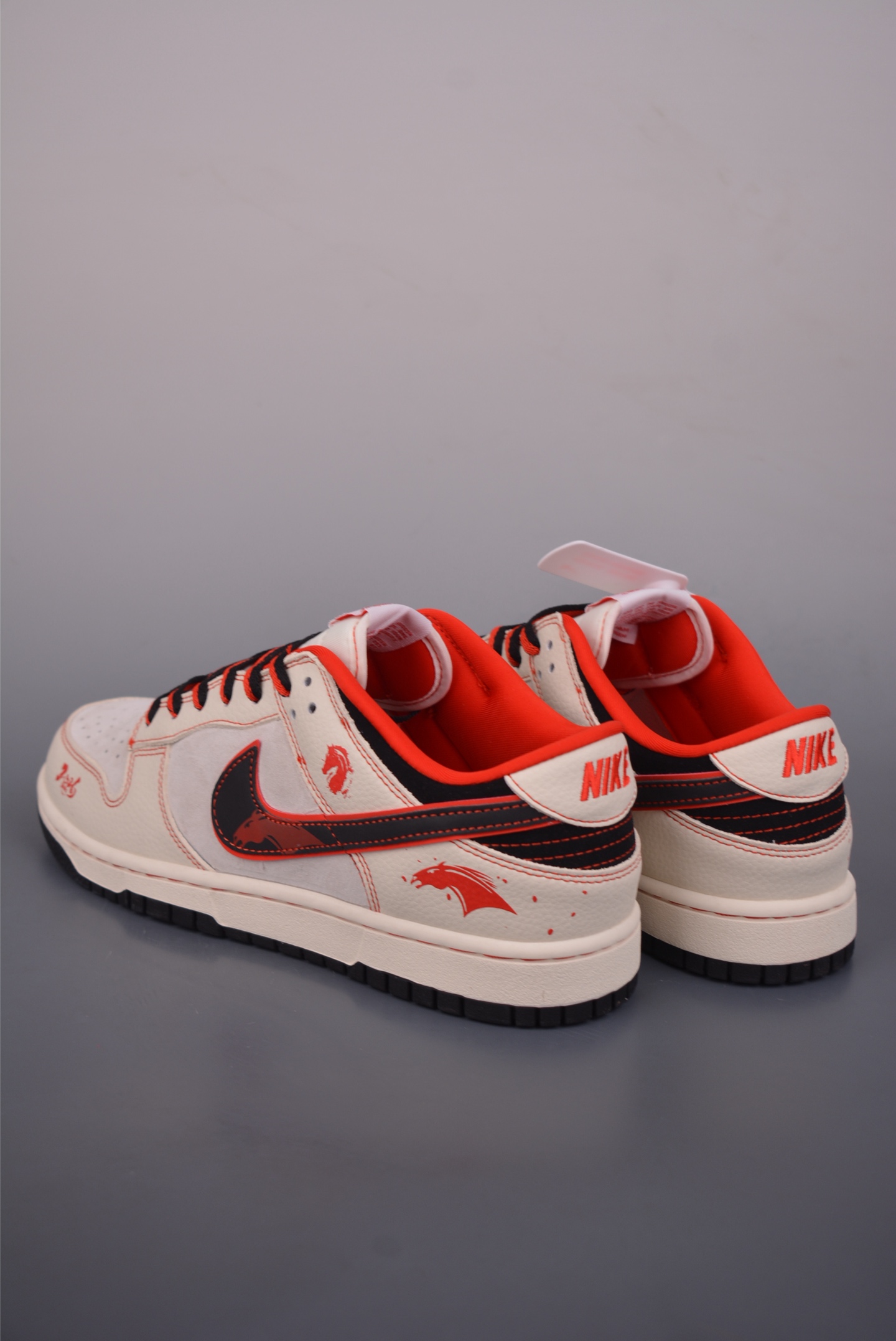 280 Nike SB Dunk Low 马年限定 DG1988-013