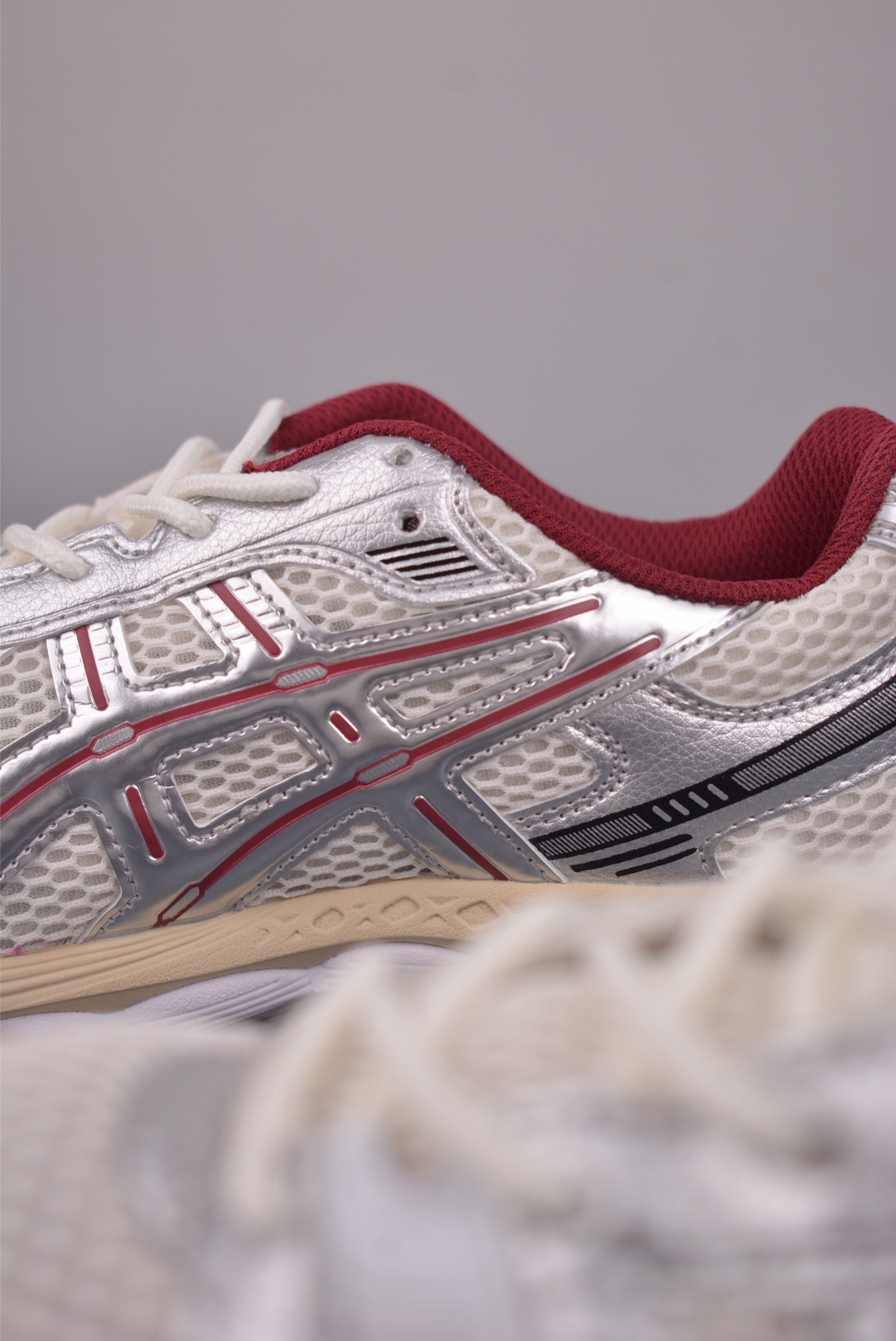 AsicsGel-Kayano 12.1 亚瑟士运动休闲透气专业跑鞋 1203A759-102