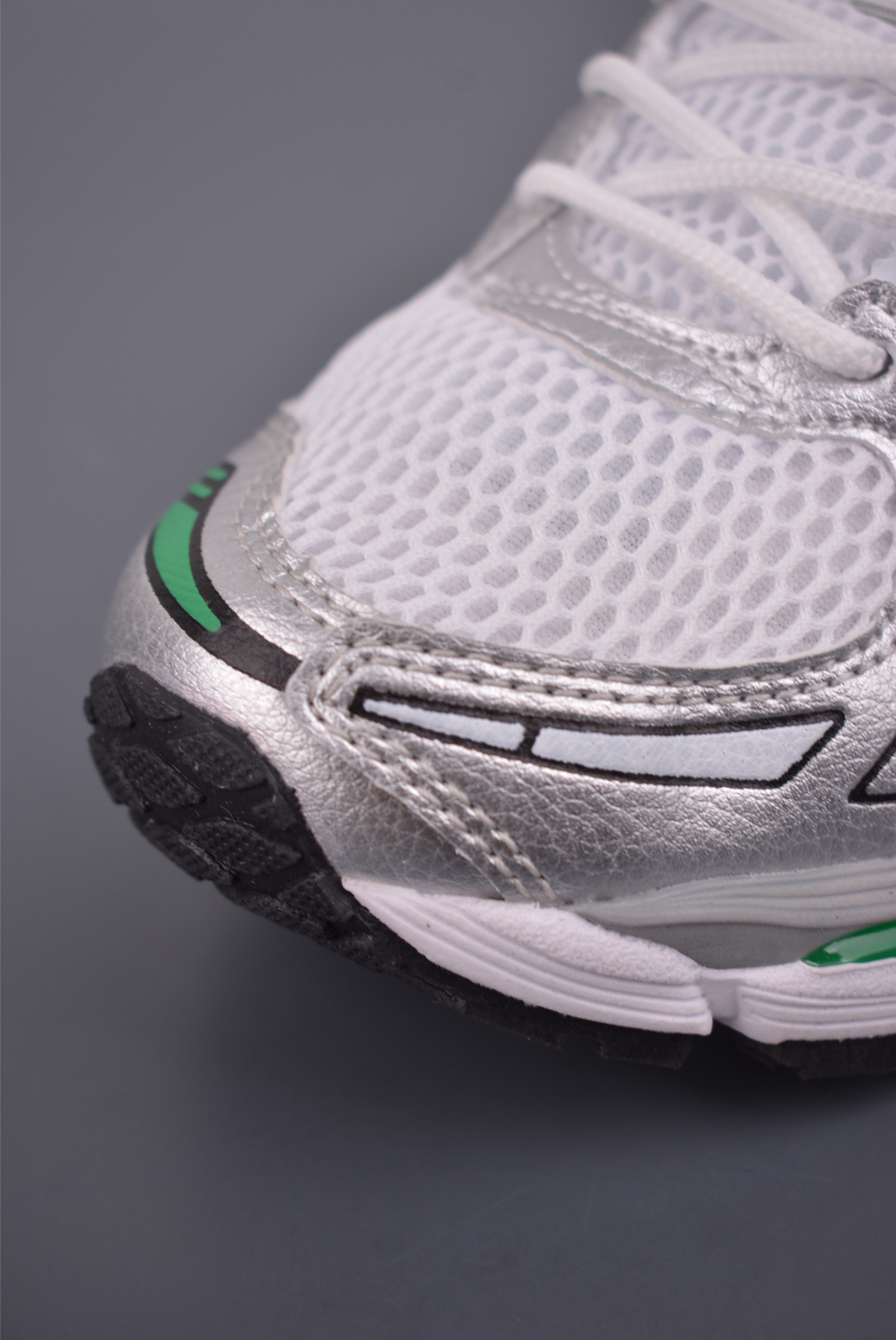 AsicsGel-Kayano 12.1 亚瑟士运动休闲透气专业跑鞋 1203A827-100