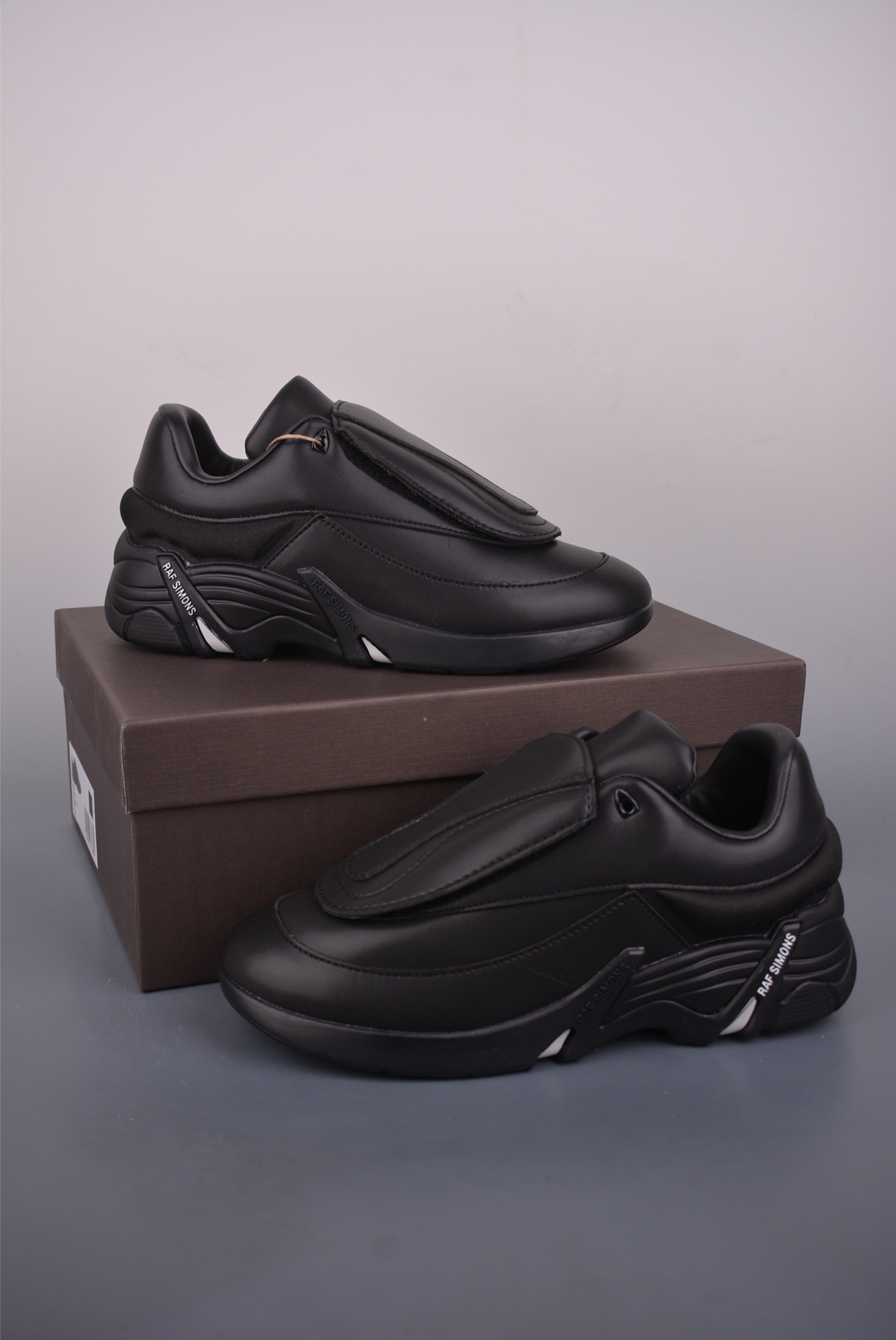 外贸爆款 RAF SIMONS Antei 先锋潮流 复古低帮休闲鞋 HR740001L