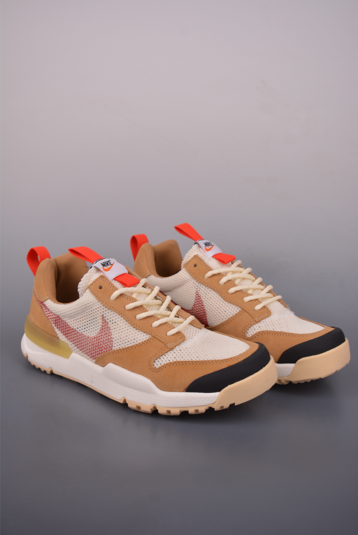 Tom Sachs x Nike Craft Mars Yard 2.0 联名宇航员 神游太空 百搭休闲运动透气慢跑鞋 IF2885-100