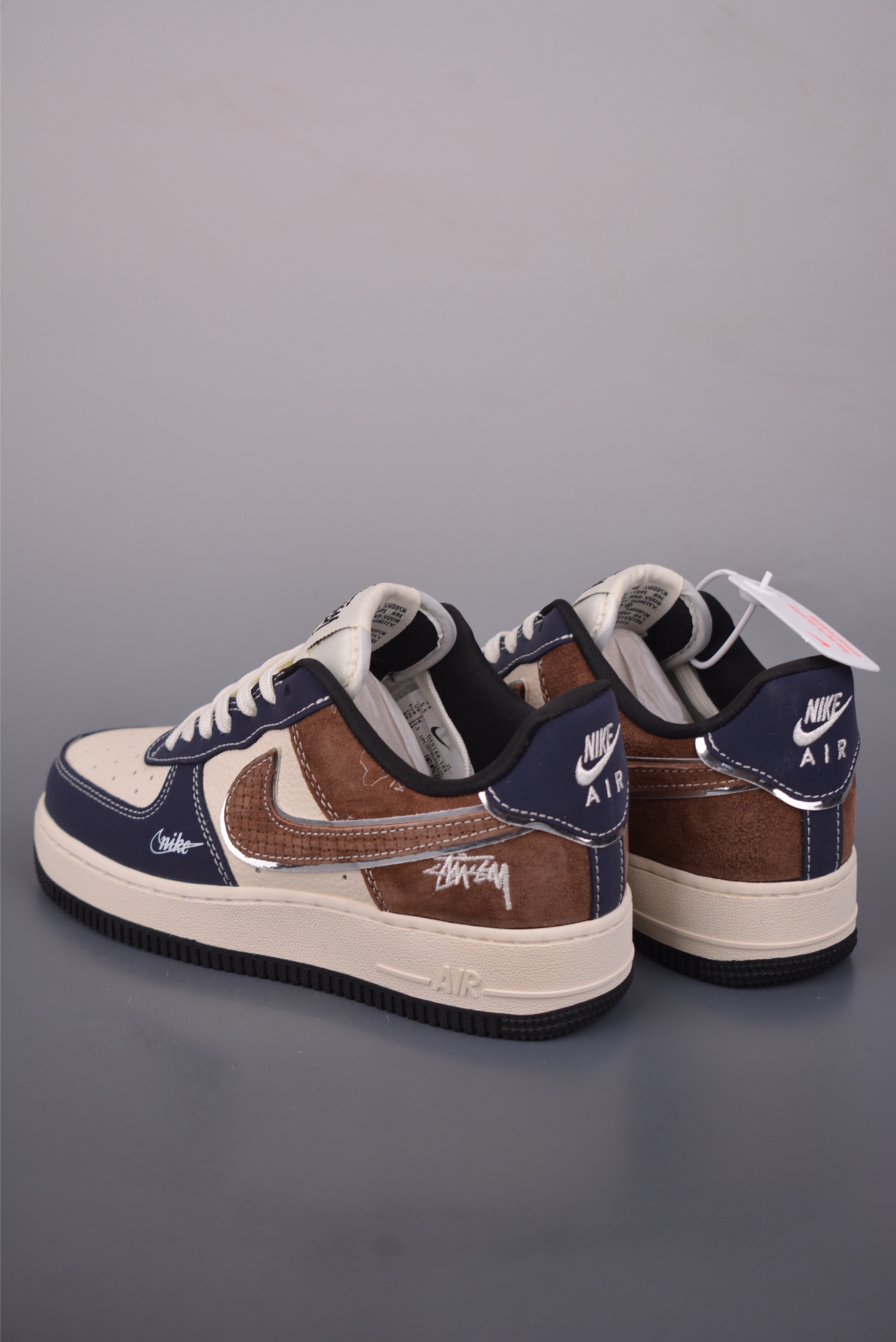 Nike Air Force 1 Low 斯图西联名 DF0188-105