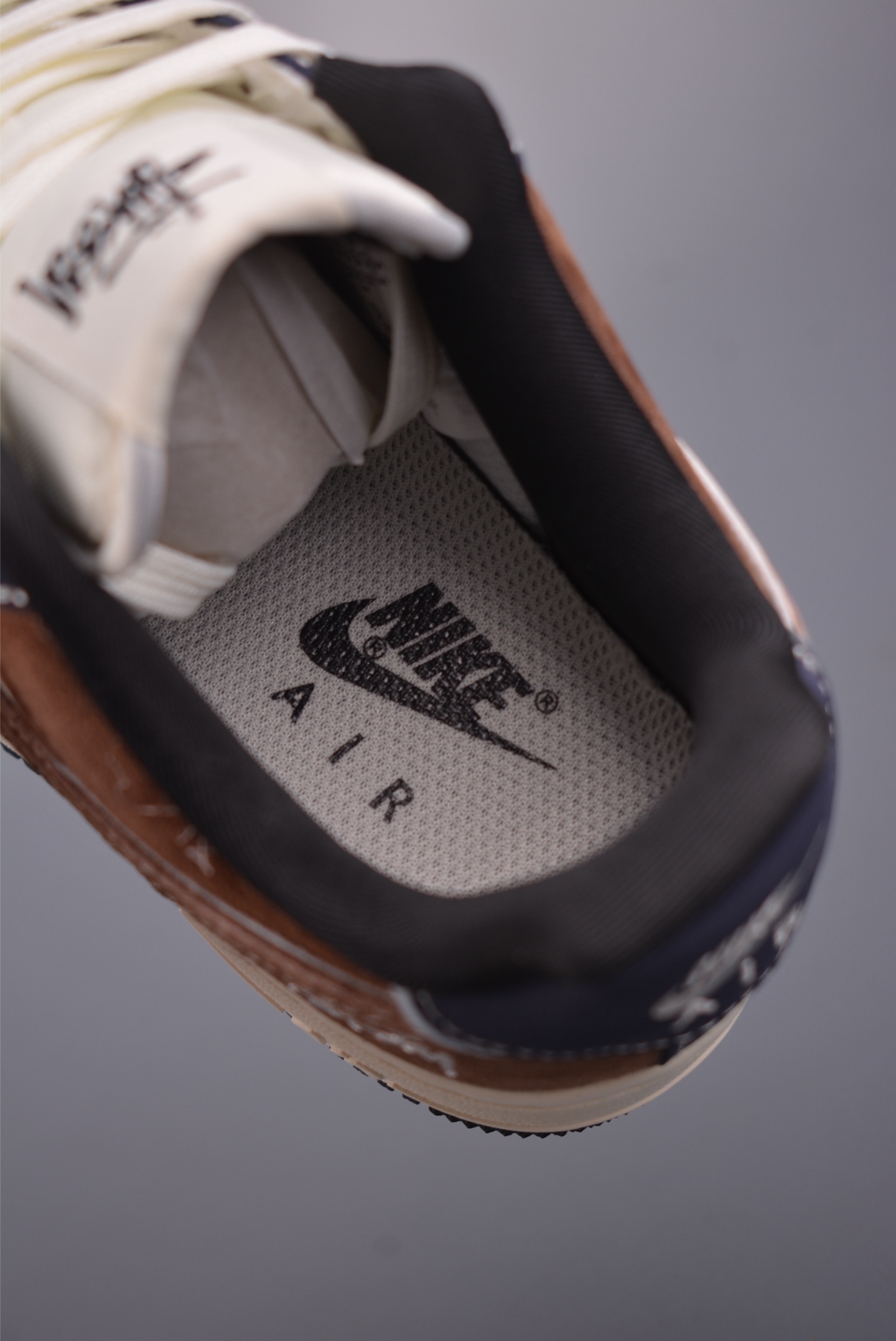 Nike Air Force 1 Low 斯图西联名 DF0188-105