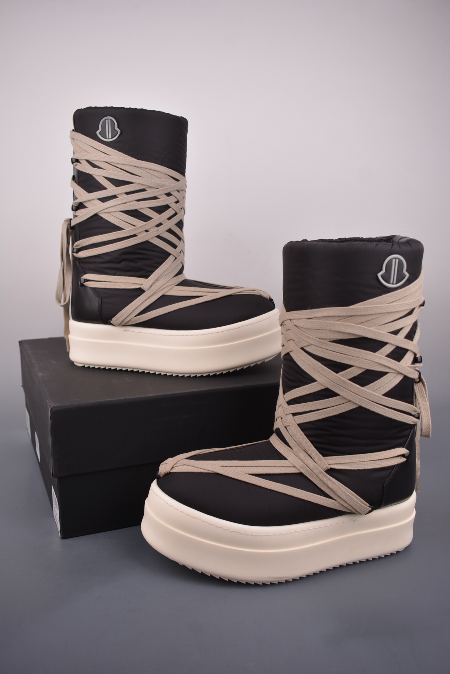 蒙口Moncler 联名RO疯狂绑带滑雪鞋 RO / Rick Owens DRKSHDW 瑞克·欧文斯联名 J2 09N 蒙口Moncler 联名RO疯狂绑带滑雪鞋 RO / Rick Owens DRKSHDW 瑞克·欧文斯联名 J2 09N