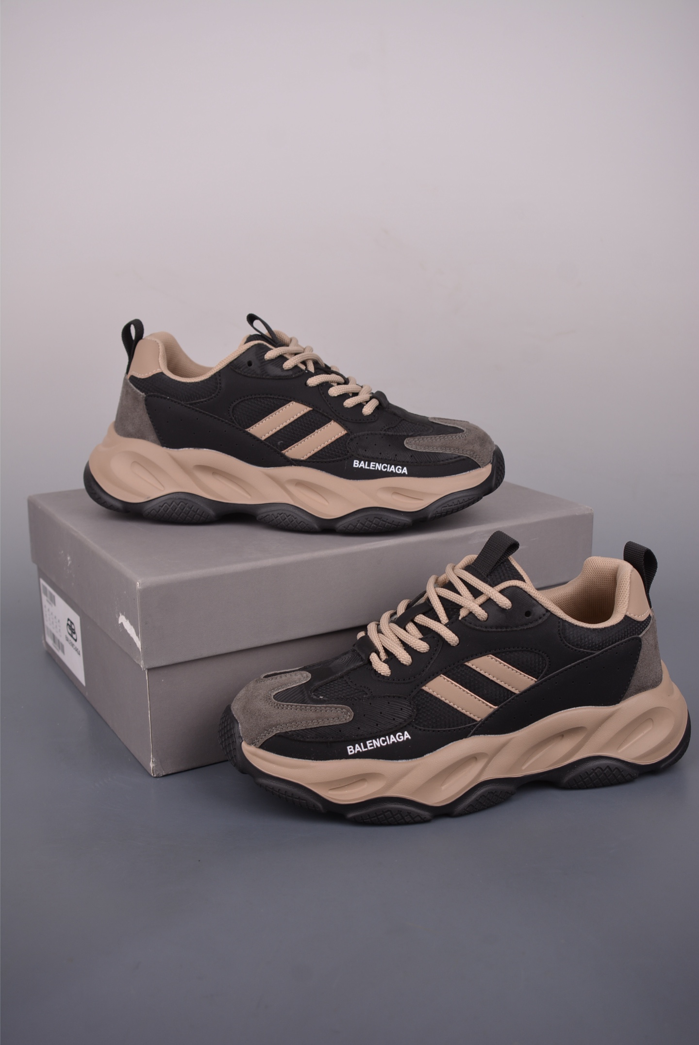 23ss巴黎世家BALENCIAGA Sneaker”Rose Pink/Black”运动休闲鞋系列 808439