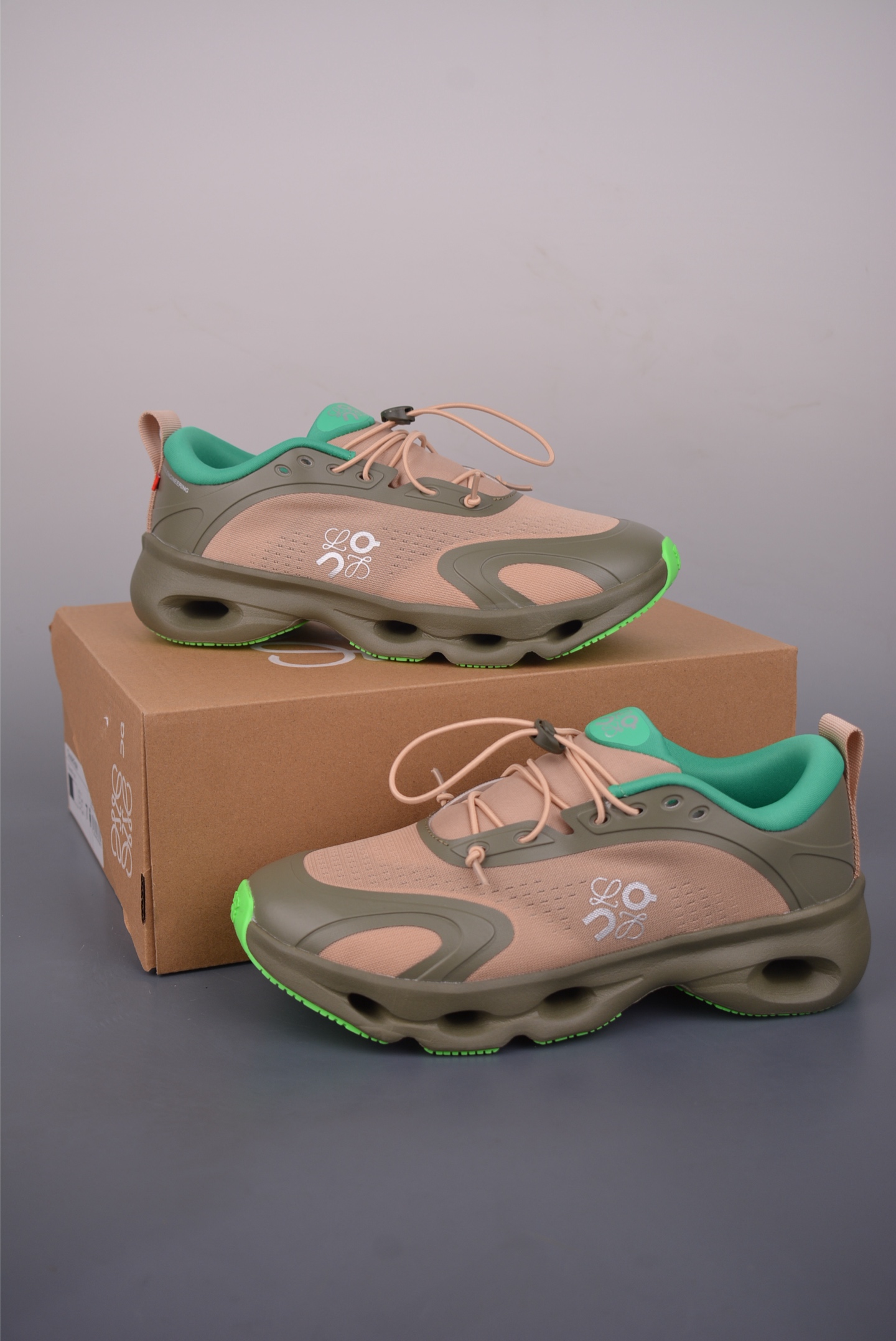 On昂跑 Cloudvista 2 Waterproof 户外街头机能风跑步鞋 3ME3013