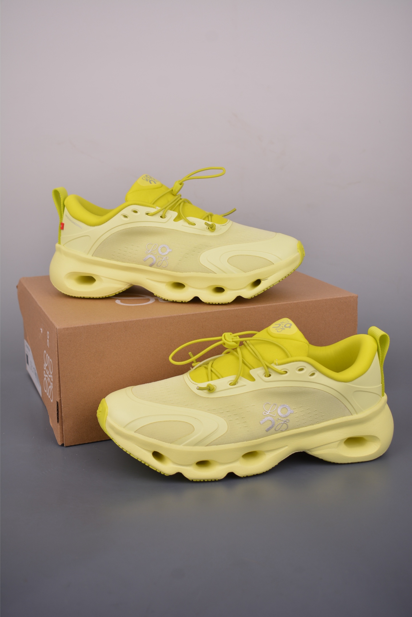 On昂跑 Cloudvista 2 Waterproof 户外街头机能风跑步鞋 3ME3013