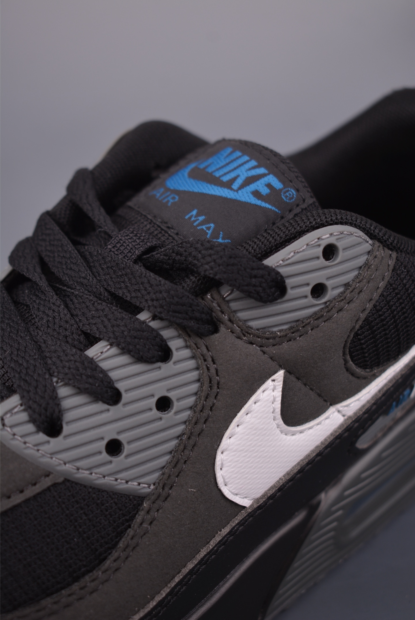 NIKE Air Max90 FUTURA 渠道原盒原标 经典拼接网面 DR0145-002 NIKE Air Max90 FUTURA 渠道原盒原标 经典拼接网面 DR0145-002