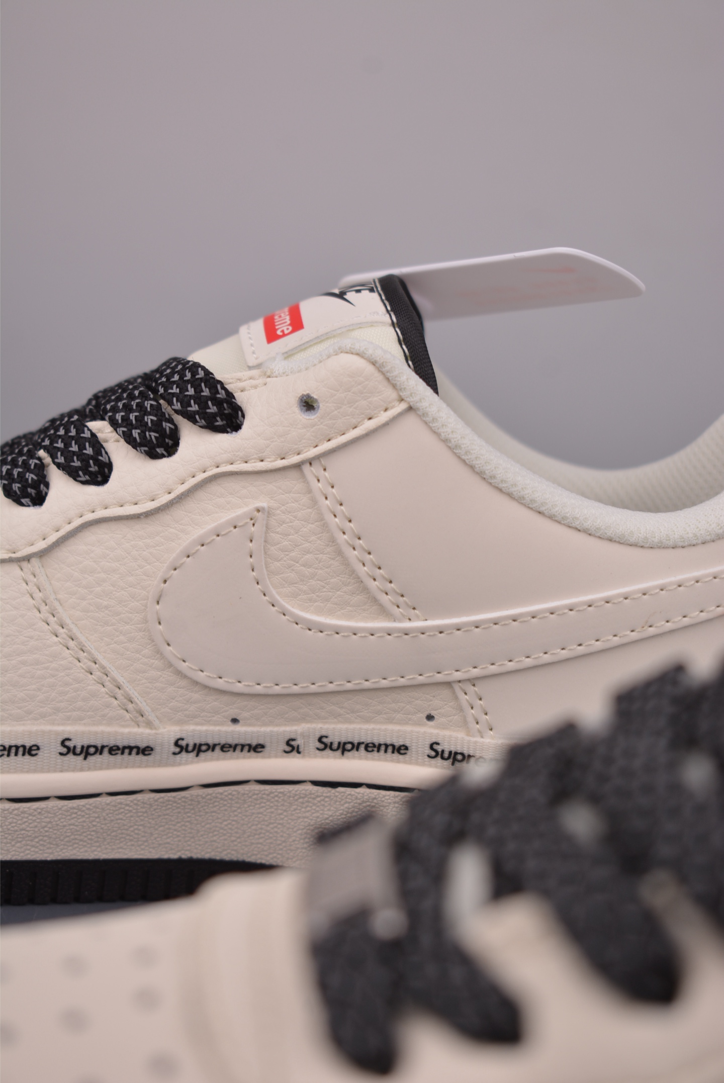 Nike Air Force 1 Low Supreme联名 XX3168-222 Nike Air Force 1 Low Supreme联名 XX3168-222