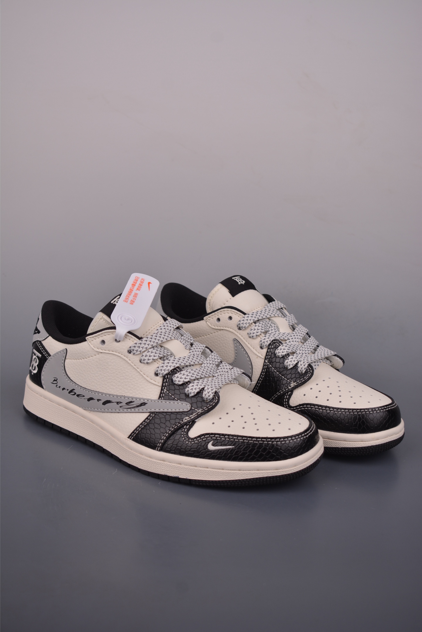 Fragment x Travis Scott x 巴黎世家 Air Jordan 1 Low 三方联名倒钩 HS1239-003