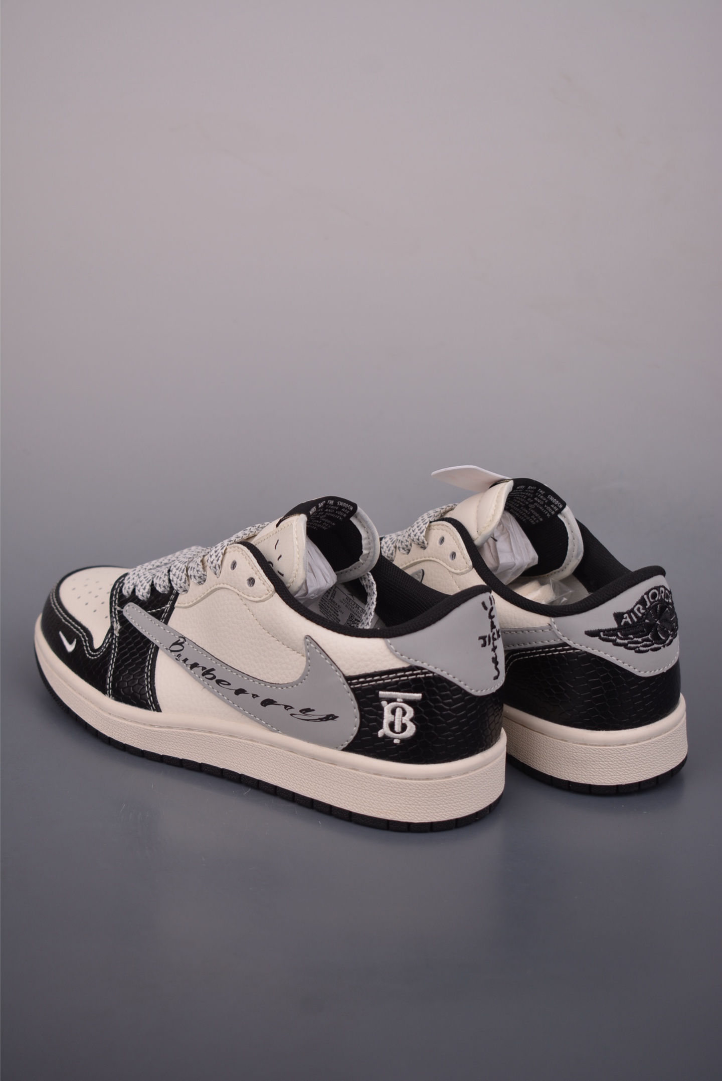 Fragment x Travis Scott x 巴黎世家 Air Jordan 1 Low 三方联名倒钩 HS1239-003
