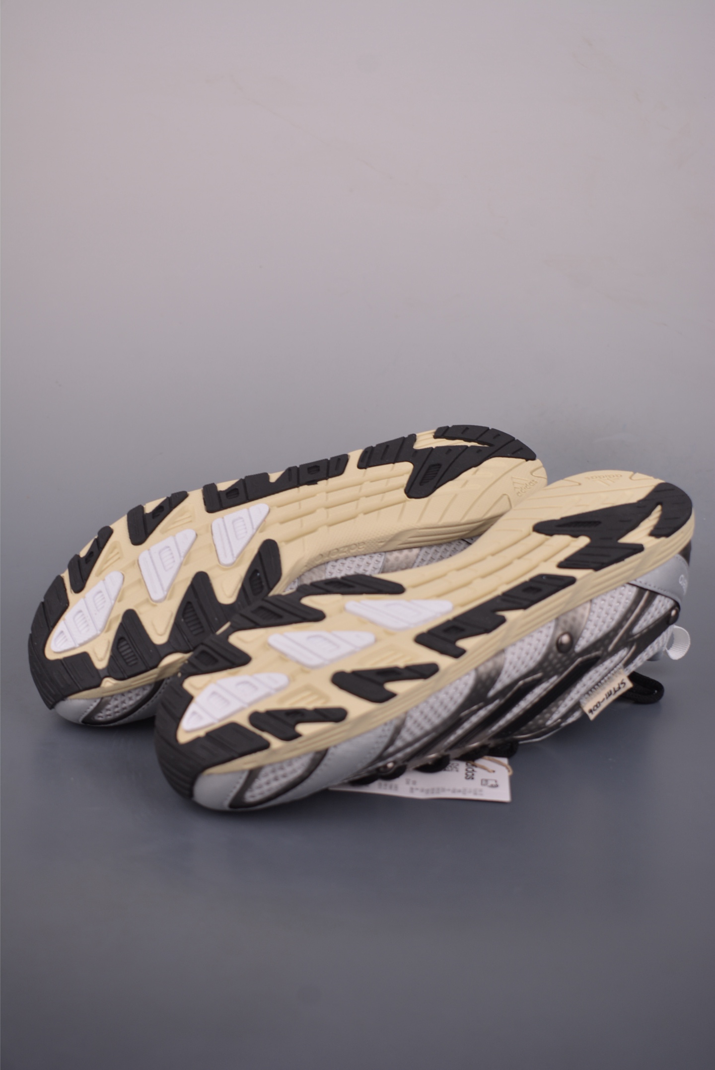 SONG FOR THE MUTE x adidas originals Adizero PR SFTM-006 舒适百搭透气跑步鞋 HP3522 SONG FOR THE MUTE x adidas originals Adizero PR SFTM-006 舒适百搭透气跑步鞋 HP3522