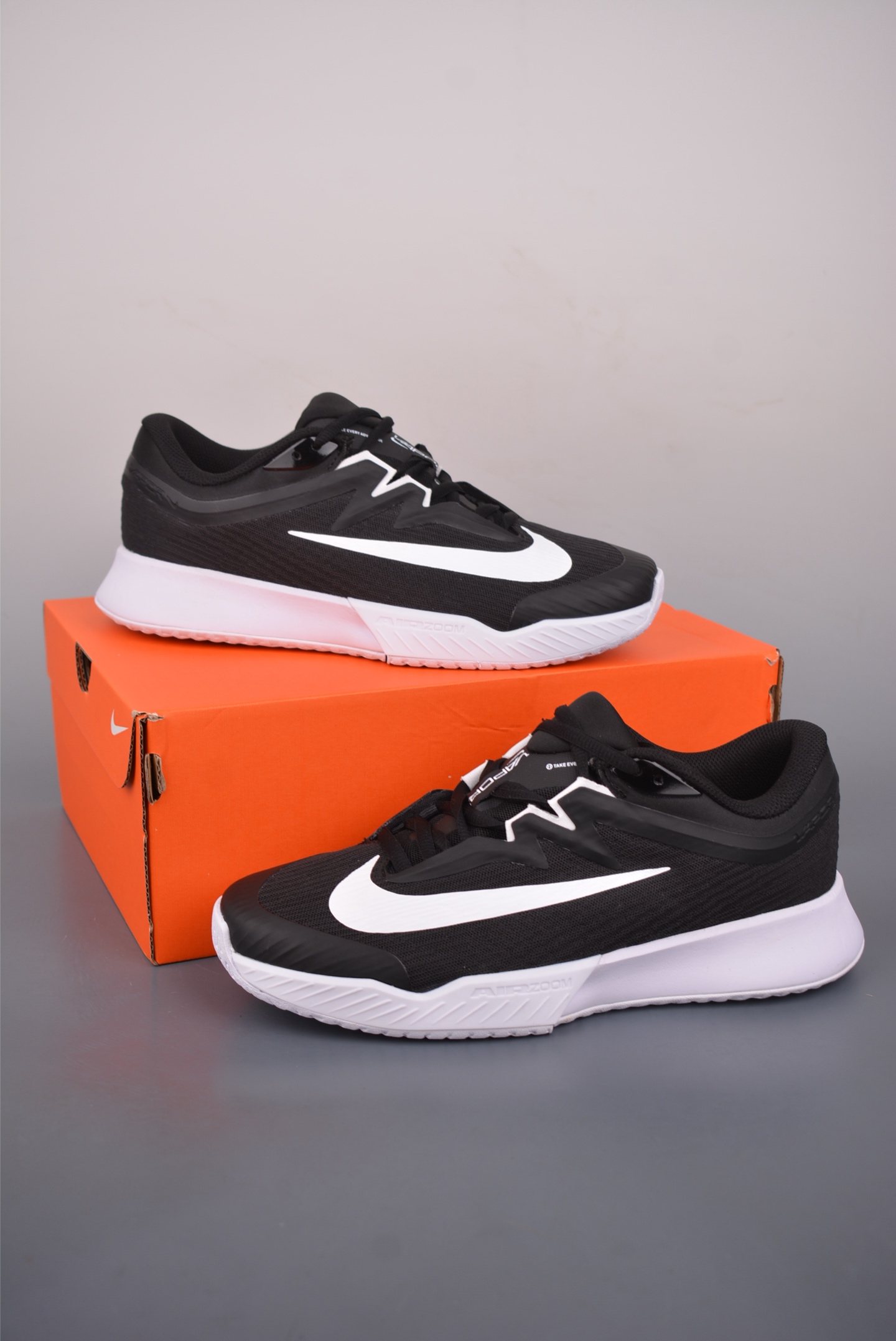 Nike Vapor Pro 3 减震防滑透气 低帮网球鞋 中底泡棉记忆回弹 鞋身独特排水槽设计 FZ2161-002