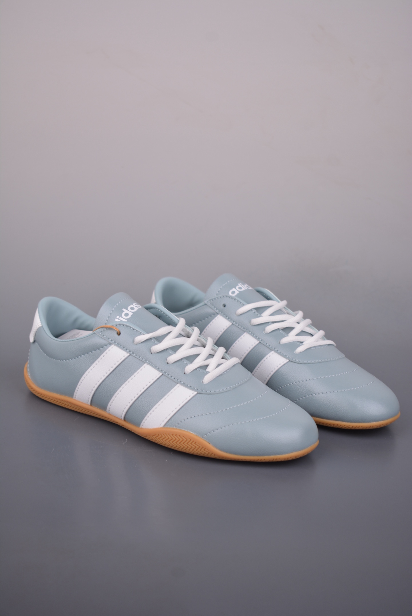 adidad GRAND COURT LO 网球运动休闲板鞋 JQ9683 adidad GRAND COURT LO 网球运动休闲板鞋 JQ9683