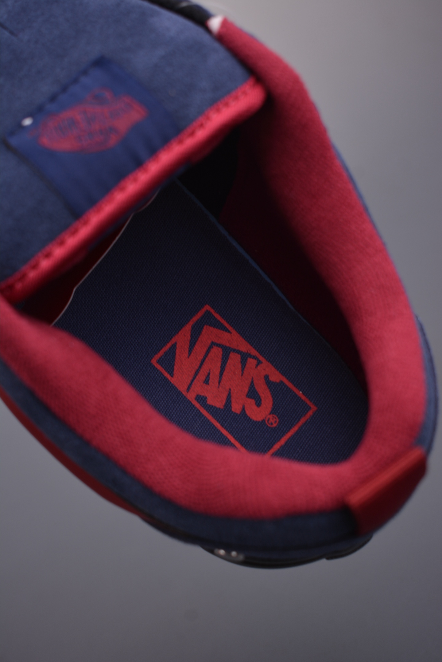 Vans Knu Skool 铆钉藏蓝酒红 新款 复古休闲胖胖面包鞋 Vans Knu Skool 铆钉藏蓝酒红 新款 复古休闲胖胖面包鞋