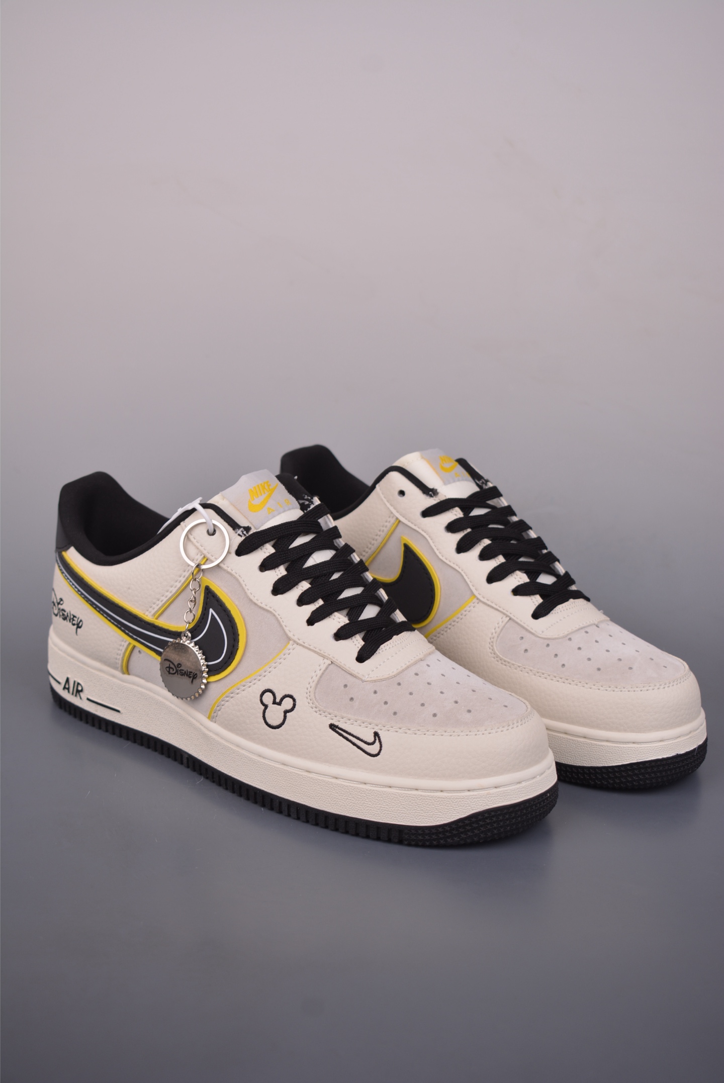 Nike Air Force 1 Low 童话迪士尼 原楦头原纸板 打造纯正空军版型 专注外贸渠道 全掌内置蜂窝气垫 原盒配件 原厂中底钢印、拉帮完美 官方货号: SY1388 021K