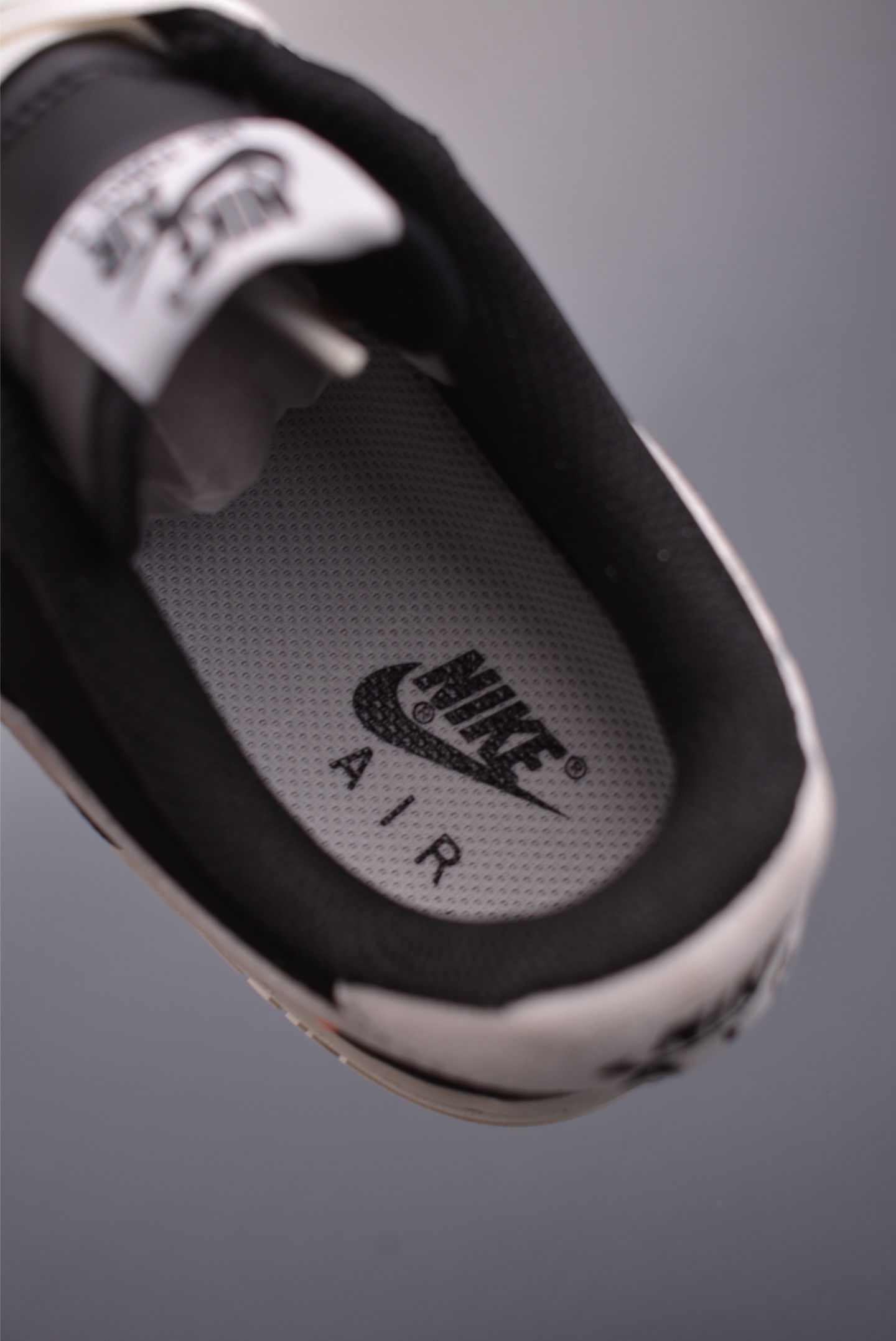 Nike Air Force 1 Low 墨灰 FQ3544-001 Nike Air Force 1 Low 墨灰 FQ3544-001