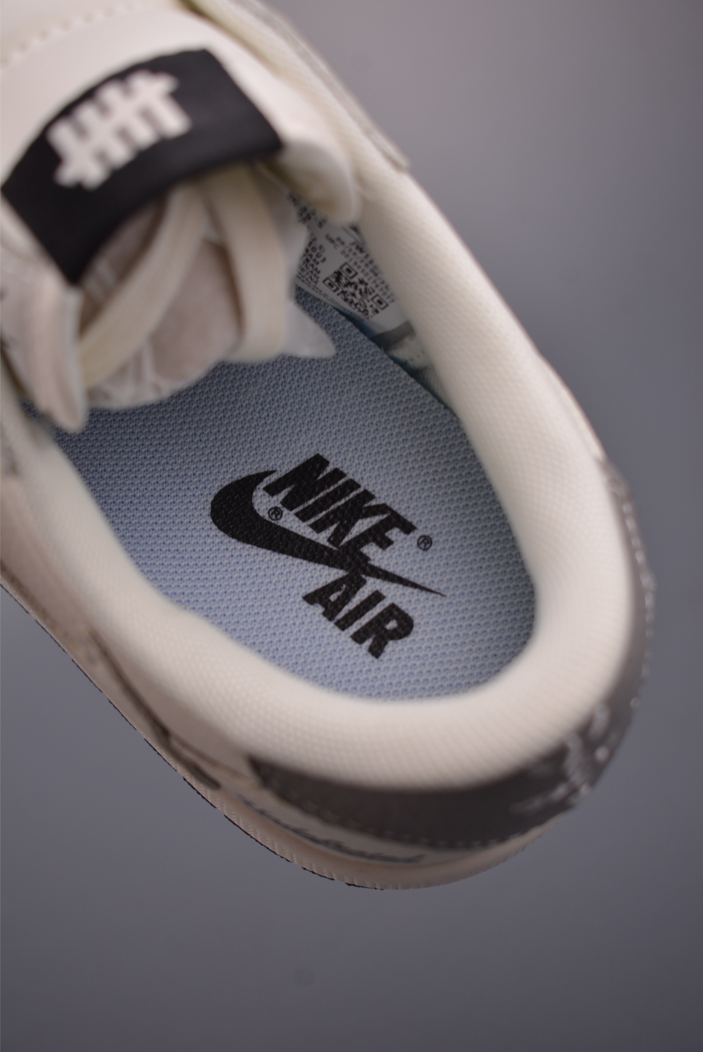 Fragment x Travis Scott x UN Air Jordan 1 Low 三方联名倒钩 全新的三方联名低帮倒钩 JW1188-169 Fragment x Travis Scott x UN Air Jordan 1 Low 三方联名倒钩 全新的三方联名低帮倒钩 JW1188-169