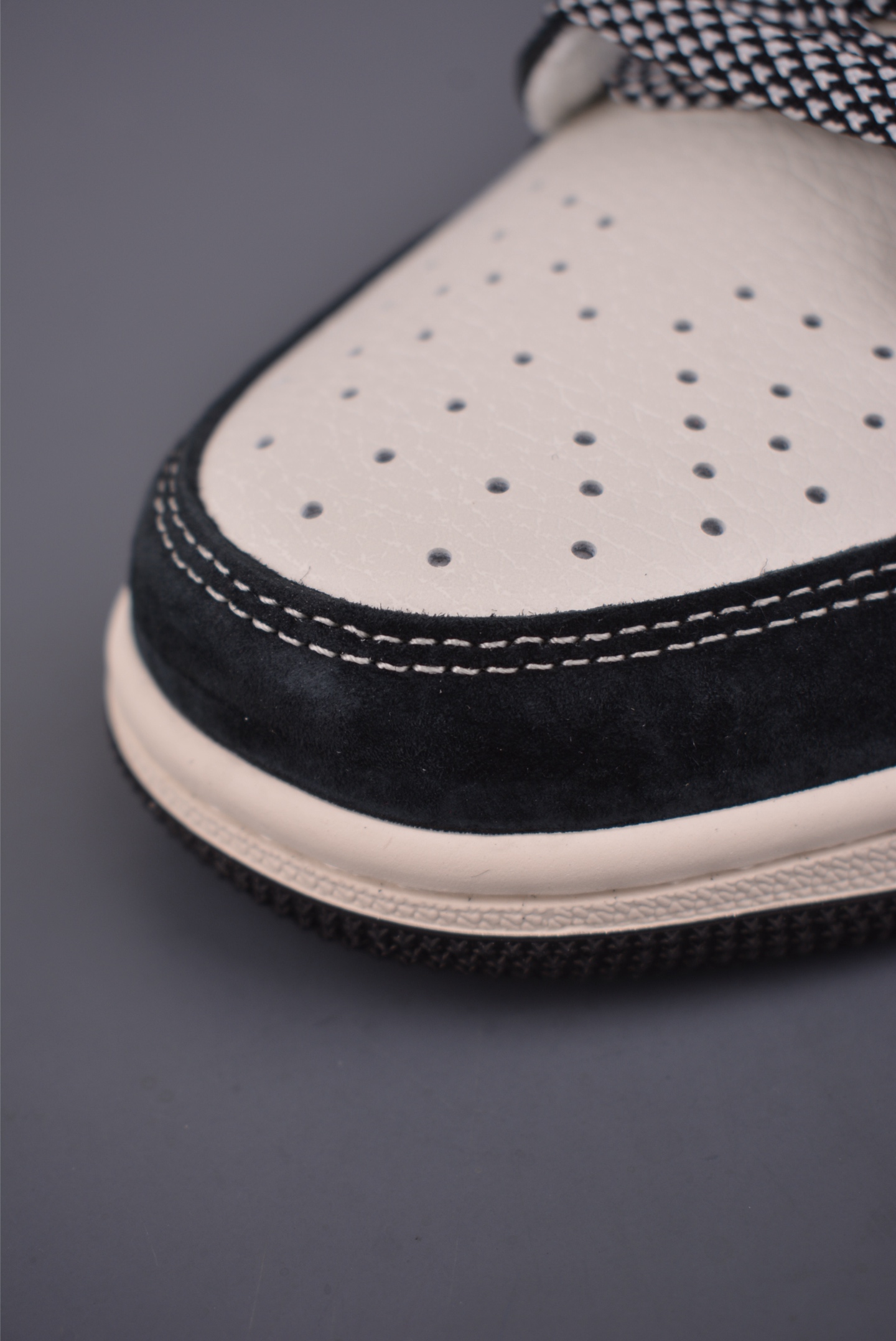 280 Fragment x Travis Scott x LV Air Jordan 1 Low 三方联名倒钩 CX5050-Y38-Chinese UA Cheap High Quatity Brand Clothes Bags handbags Sneakers wholesale wholesaler seller from China Factory suppliers Fashion Clothing Shoes best Quality Beautiful Price 280 Fragment x Travis Scott x LV Air Jordan 1 Low 三方联名倒钩 CX5050-Y38