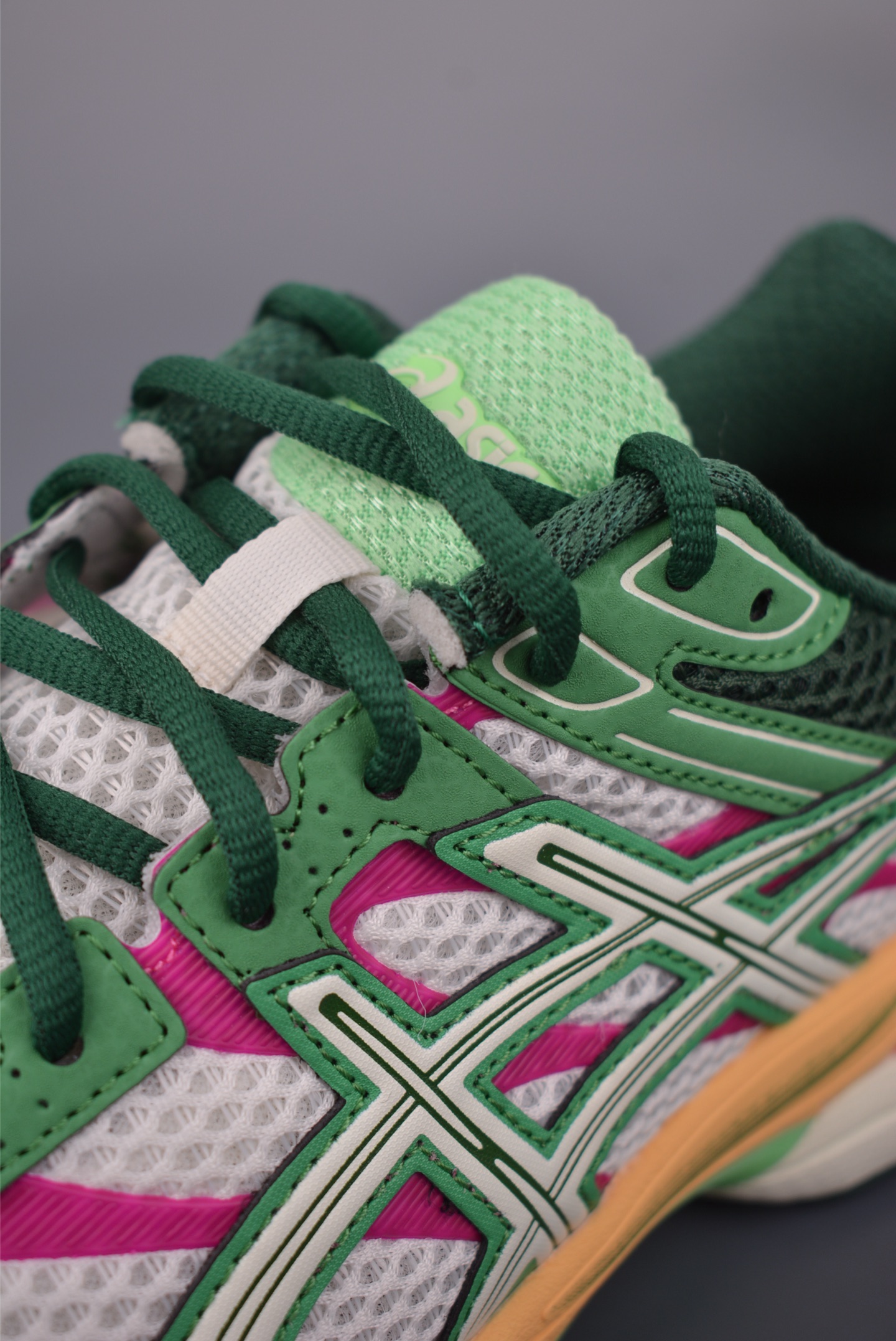 Asics Gel-CUMULUS 16 亚瑟士运动休闲透气专业跑鞋 1203A763-100 Asics Gel-CUMULUS 16 亚瑟士运动休闲透气专业跑鞋 1203A763-100