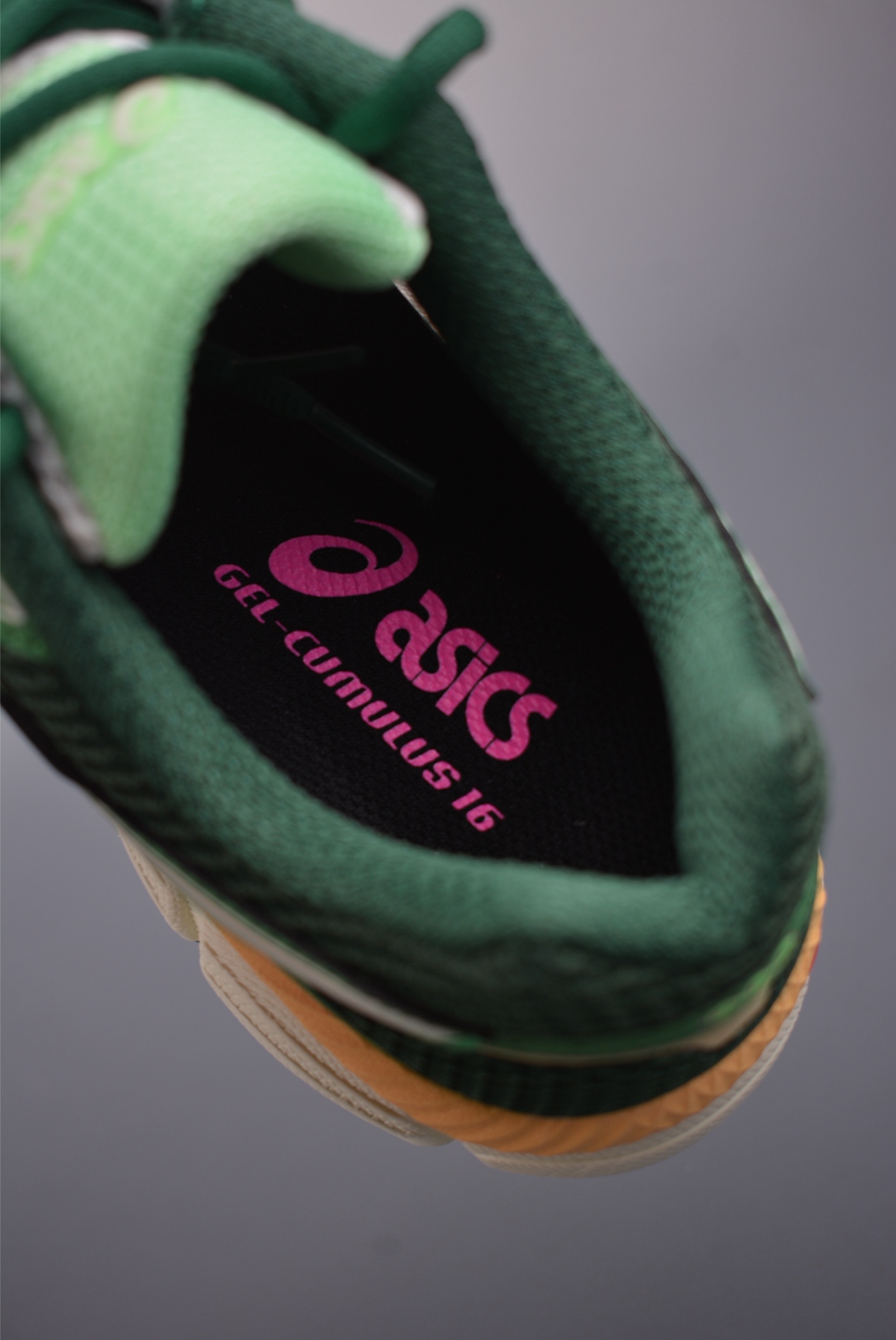 Asics Gel-CUMULUS 16 亚瑟士运动休闲透气专业跑鞋 1203A763-100 Asics Gel-CUMULUS 16 亚瑟士运动休闲透气专业跑鞋 1203A763-100