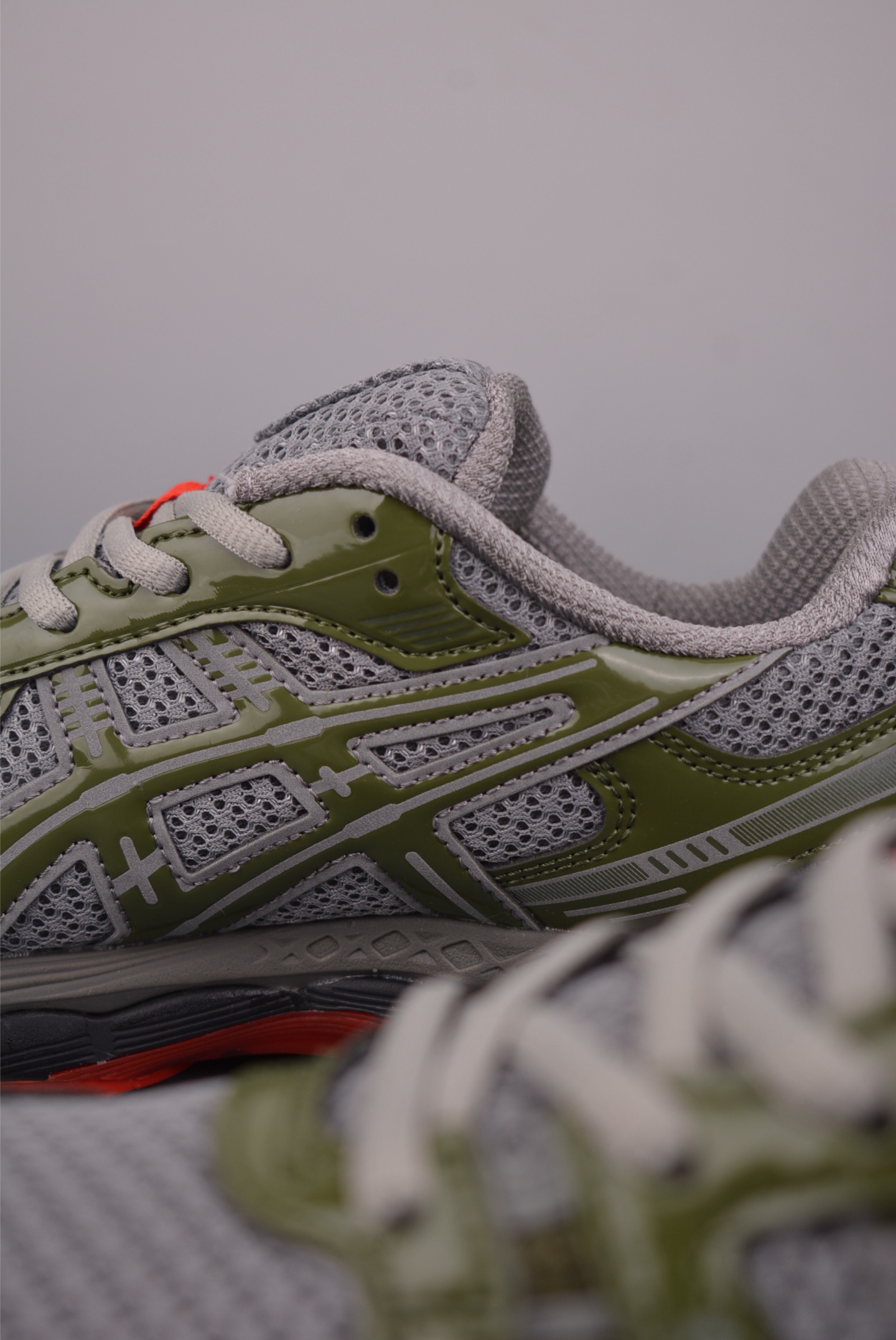 AsicsGel-Kayano 12.1 亚瑟士运动休闲透气专业跑鞋 1203A869-021 AsicsGel-Kayano 12.1 亚瑟士运动休闲透气专业跑鞋 1203A869-021