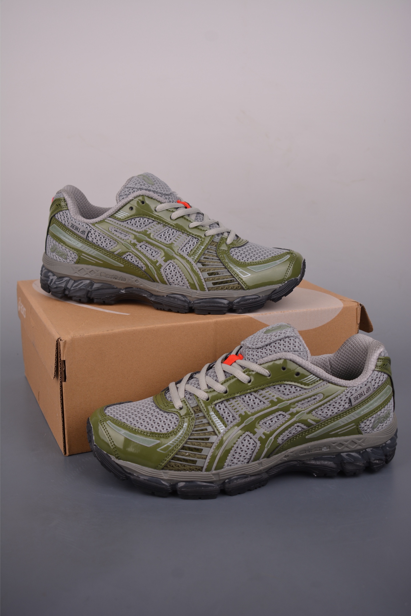 AsicsGel-Kayano 12.1 亚瑟士运动休闲透气专业跑鞋 1203A869-021 AsicsGel-Kayano 12.1 亚瑟士运动休闲透气专业跑鞋 1203A869-021