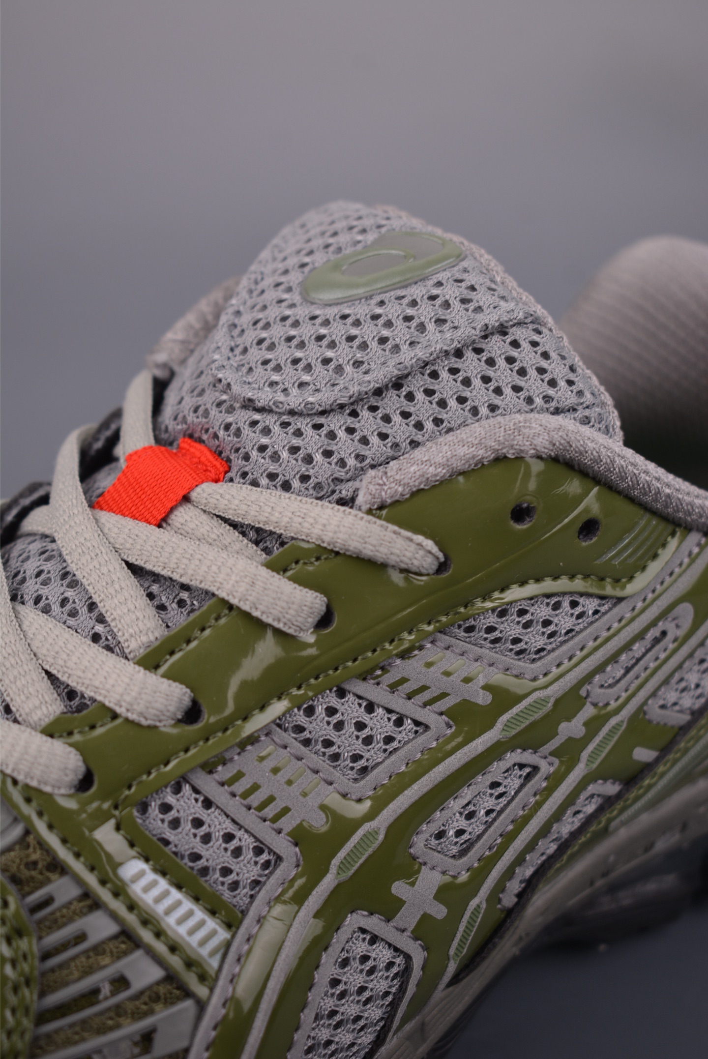 AsicsGel-Kayano 12.1 亚瑟士运动休闲透气专业跑鞋 1203A869-021 AsicsGel-Kayano 12.1 亚瑟士运动休闲透气专业跑鞋 1203A869-021