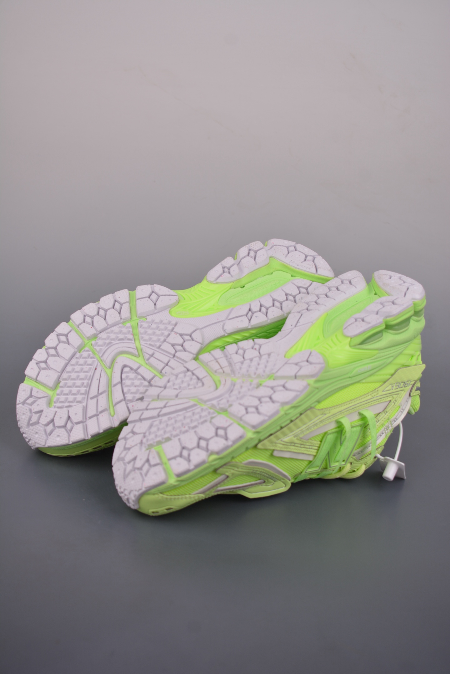 New Balance M1906系列 复古单品宝藏老爹鞋款 U1906AF