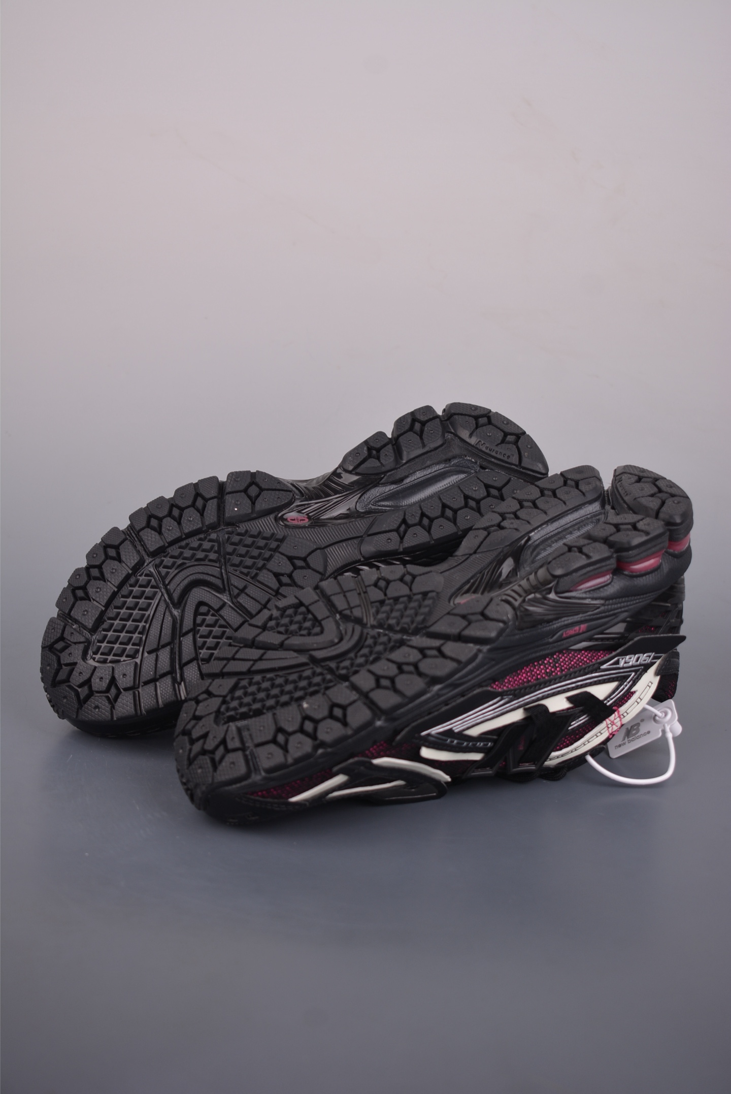 New Balance M1906系列 复古单品宝藏老爹鞋款 U1906AD New Balance M1906系列 复古单品宝藏老爹鞋款 U1906AD