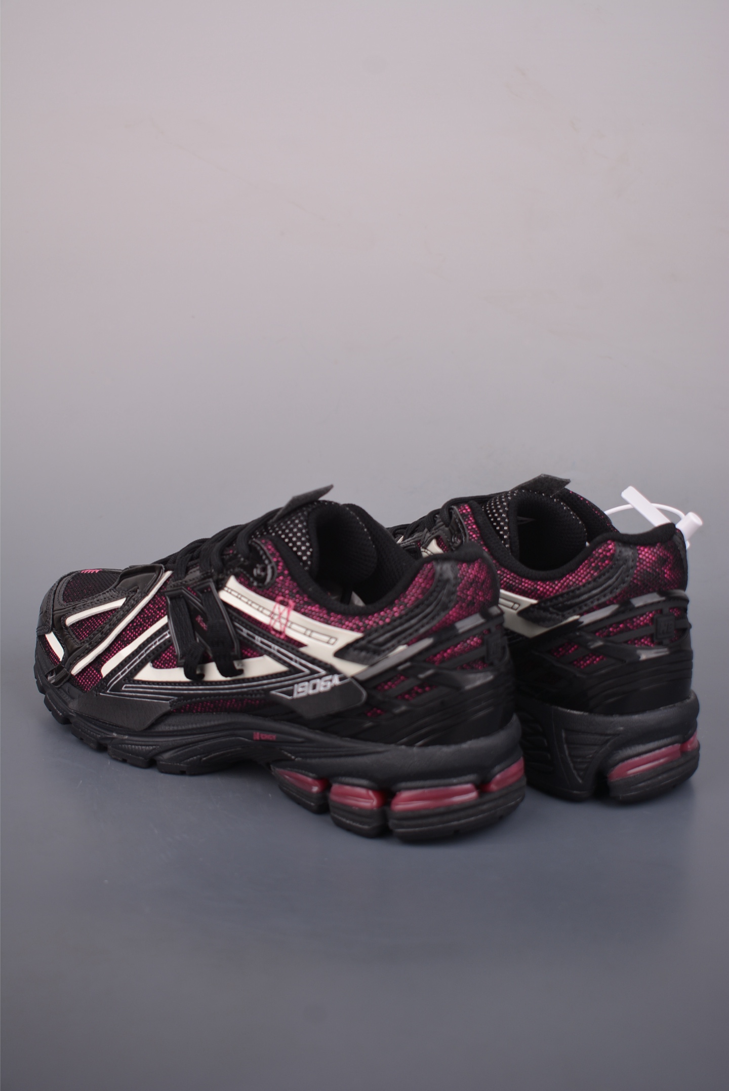 New Balance M1906系列 复古单品宝藏老爹鞋款 U1906AD New Balance M1906系列 复古单品宝藏老爹鞋款 U1906AD