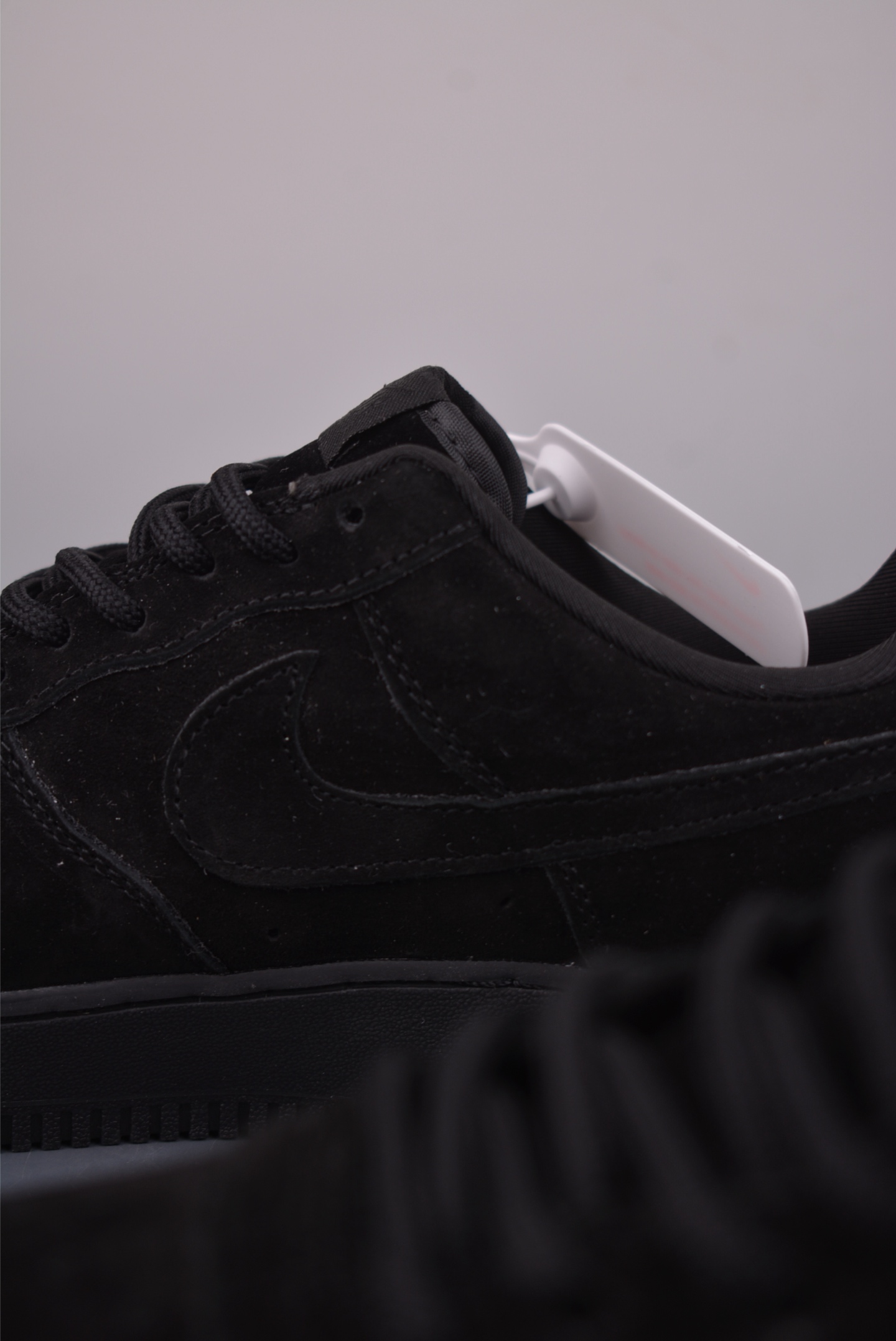Nike Air Force 1 Low Supreme联名 DF0188-119 Nike Air Force 1 Low Supreme联名 DF0188-119