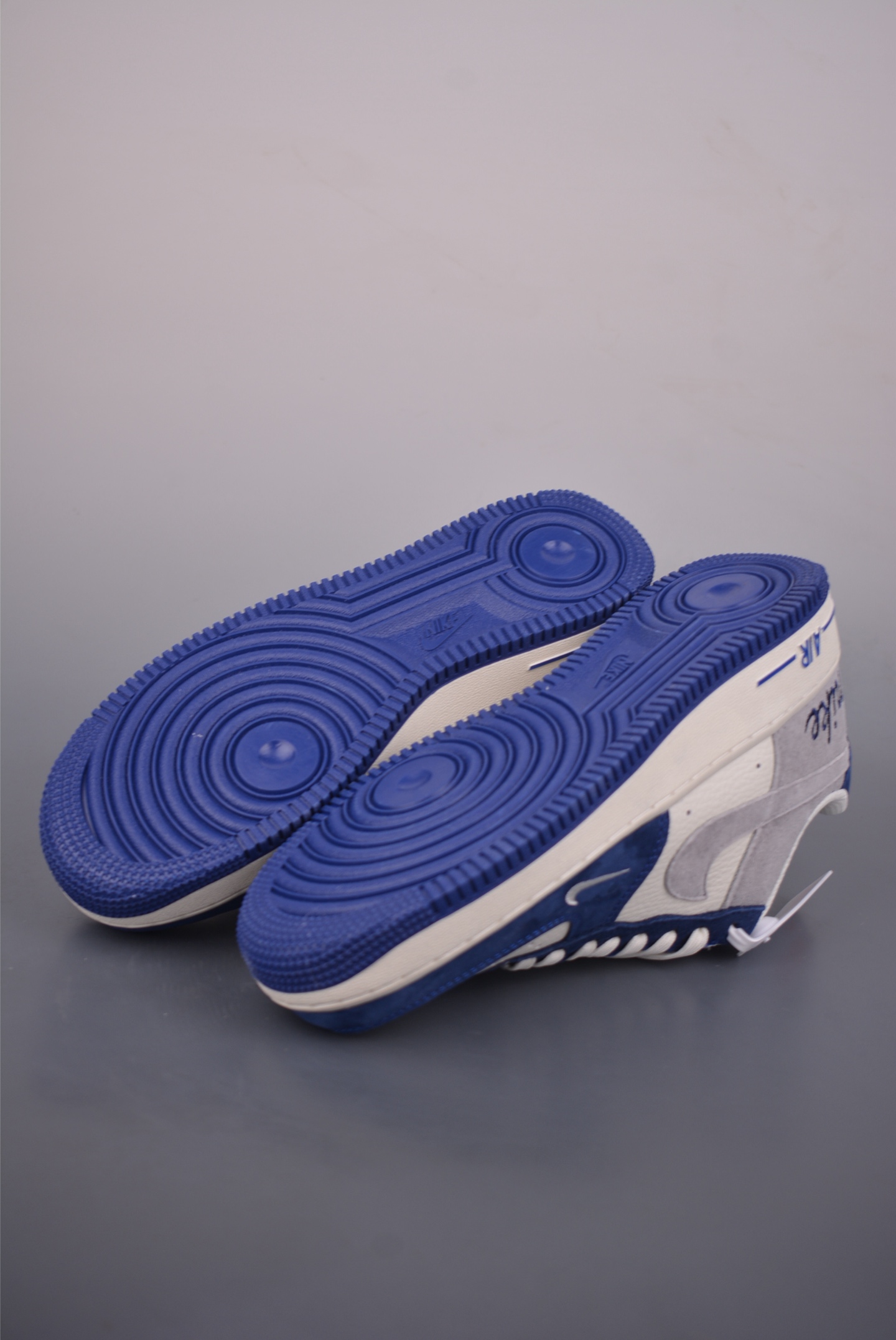 Nike Air Force 1 Low 灰蓝 HM3703-161 Nike Air Force 1 Low 灰蓝 HM3703-161