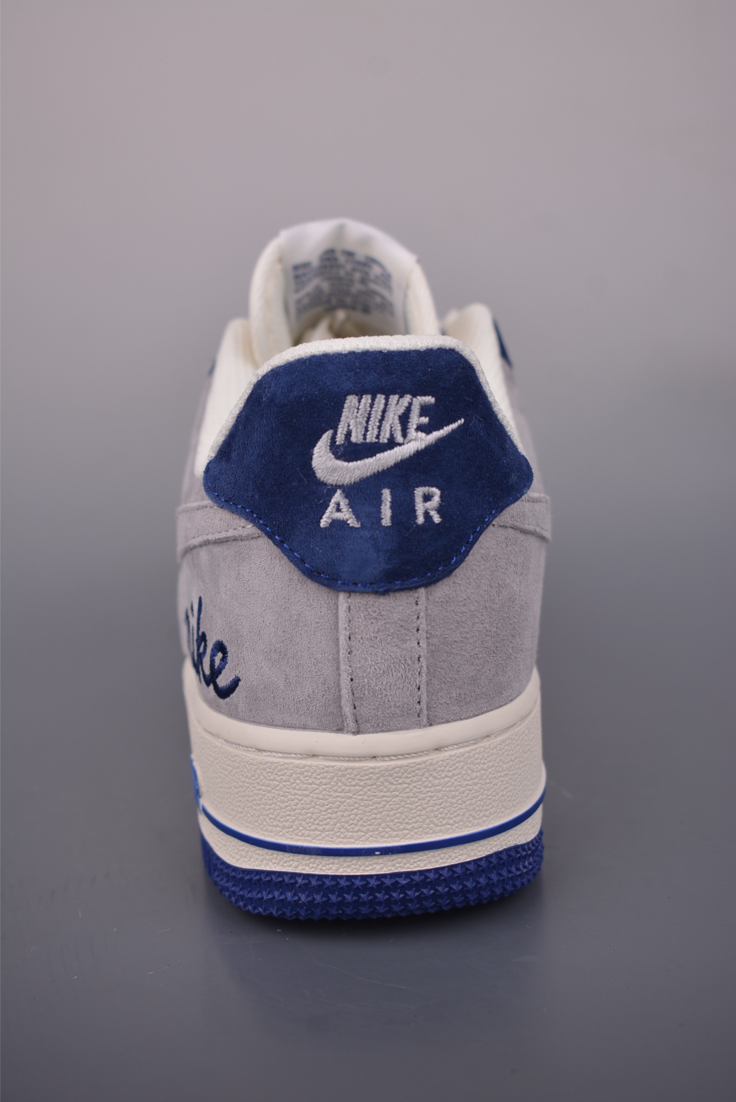 Nike Air Force 1 Low 灰蓝 HM3703-161 Nike Air Force 1 Low 灰蓝 HM3703-161
