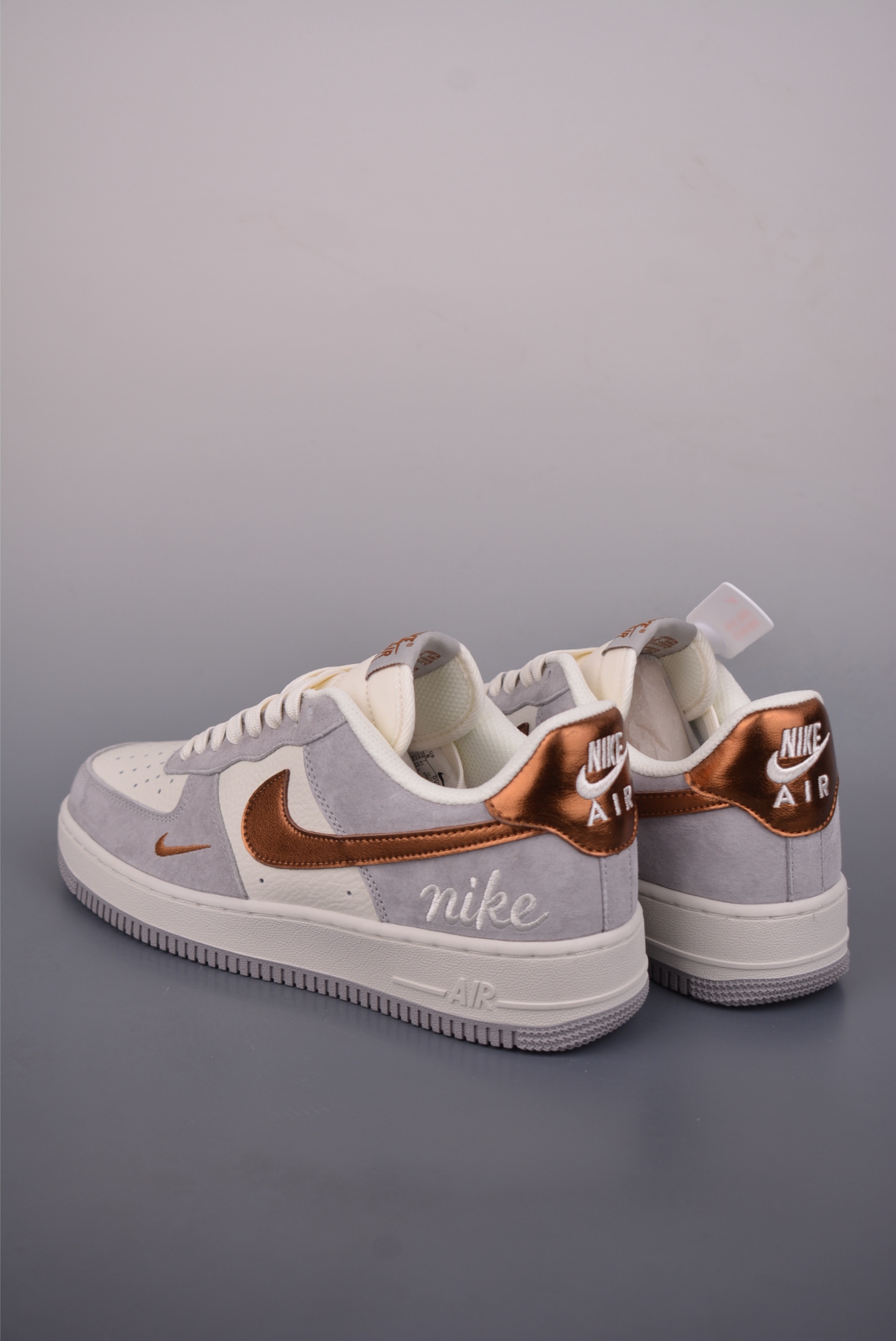 Nike Air Force 1 Low 玫金灰 DV5477-006 Nike Air Force 1 Low 玫金灰 DV5477-006