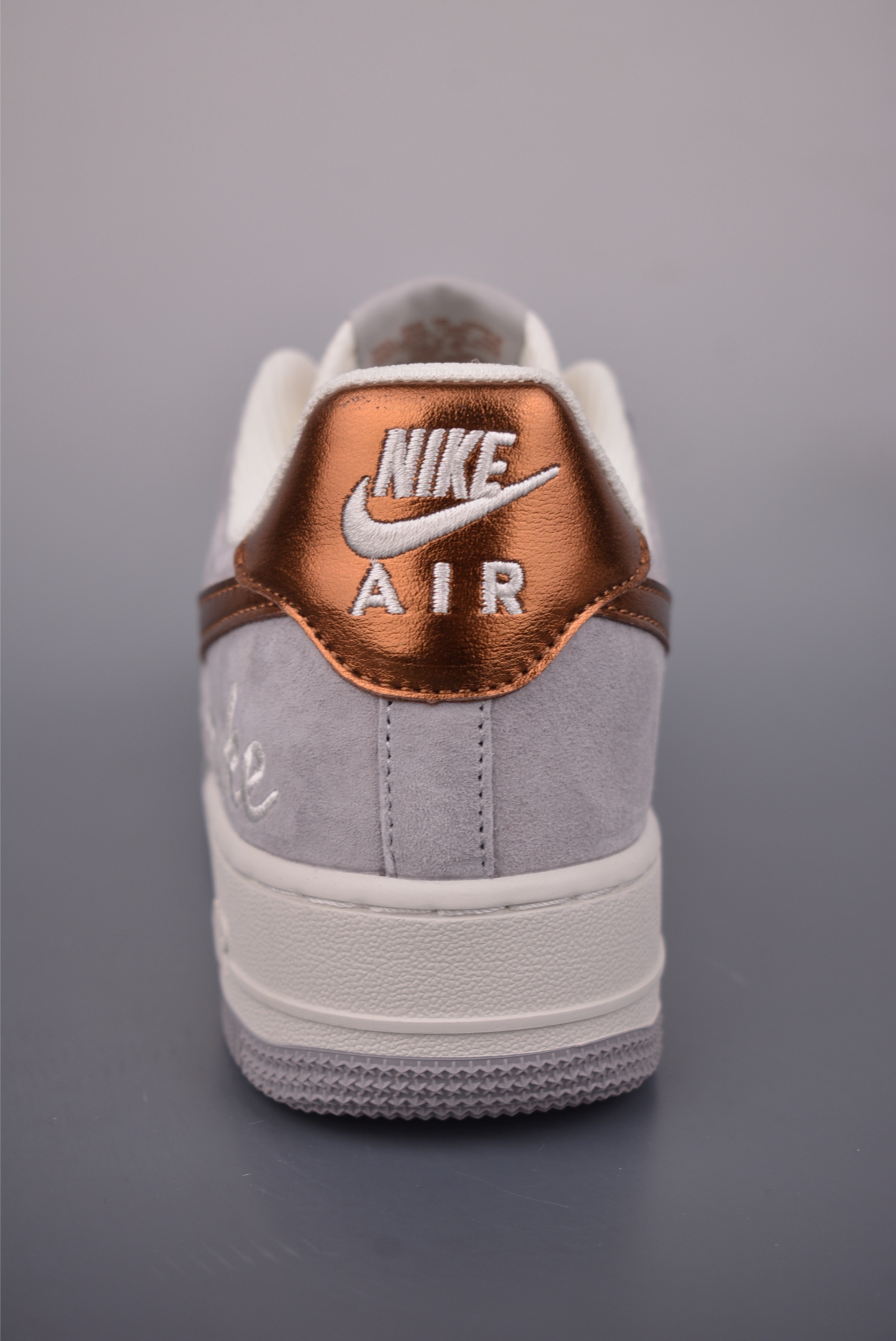 Nike Air Force 1 Low 玫金灰 DV5477-006 Nike Air Force 1 Low 玫金灰 DV5477-006